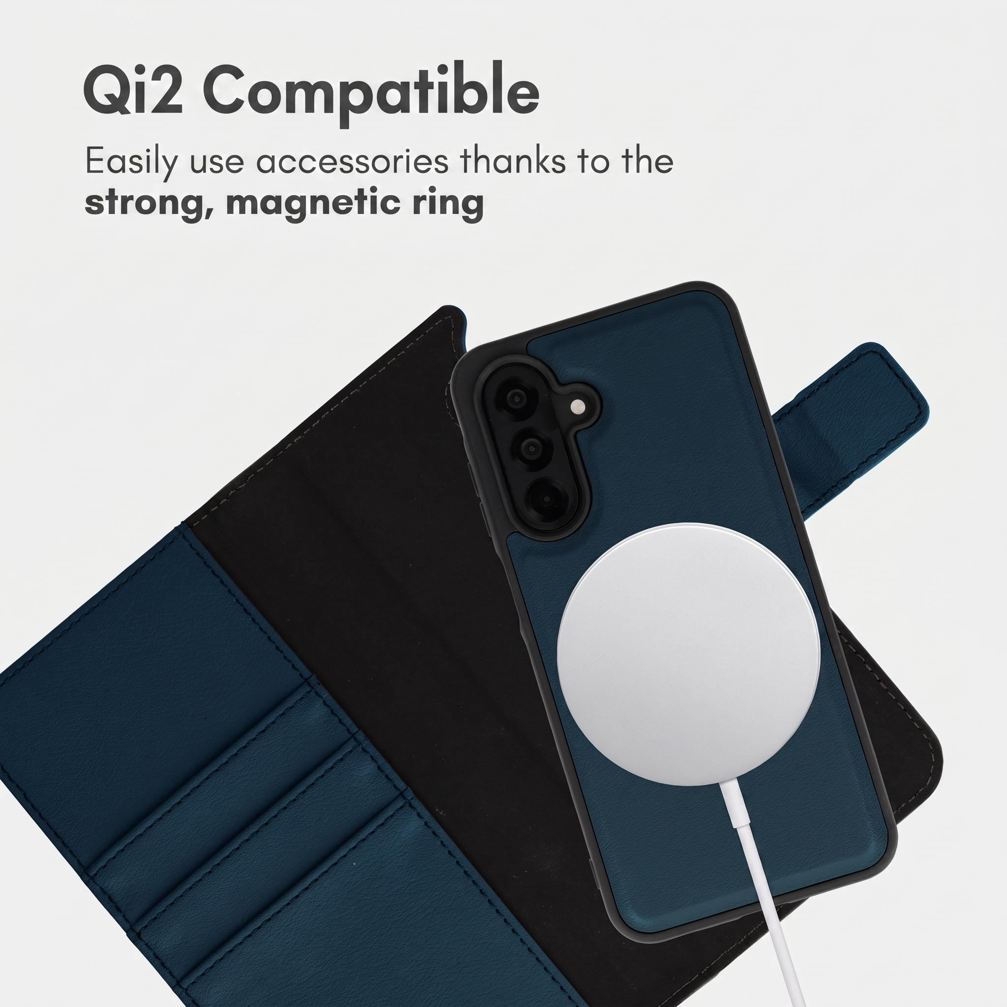 Qi2-kompatible blaue Handyhülle mit integriertem Magnetring und Ladekabel.