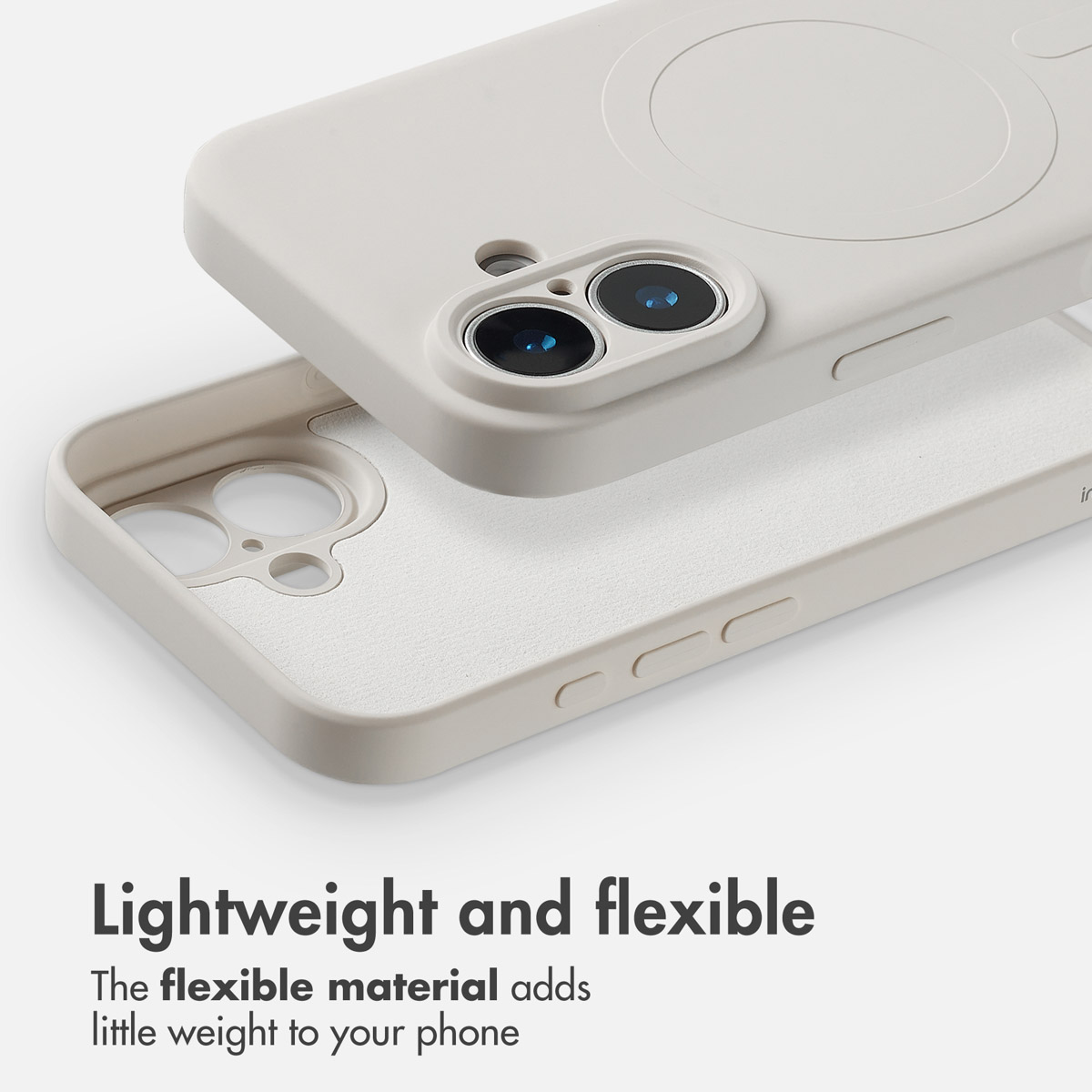 Una custodia in silicone beige con anello MagSafe, doppia fotocamera e morbida fodera.
