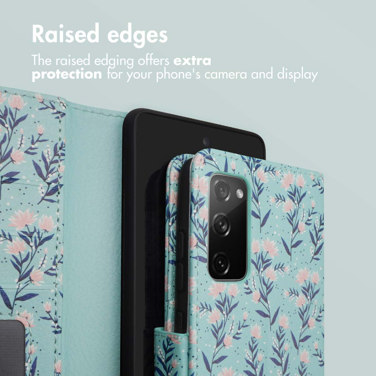 Bordes elevados de una funda de móvil azul claro con flores y teléfono.
