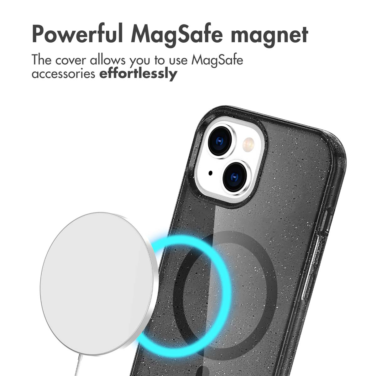 Een zwarte smartphonehoes met blauw oplichtende MagSafe-ring naast een witte MagSafe-oplader.
