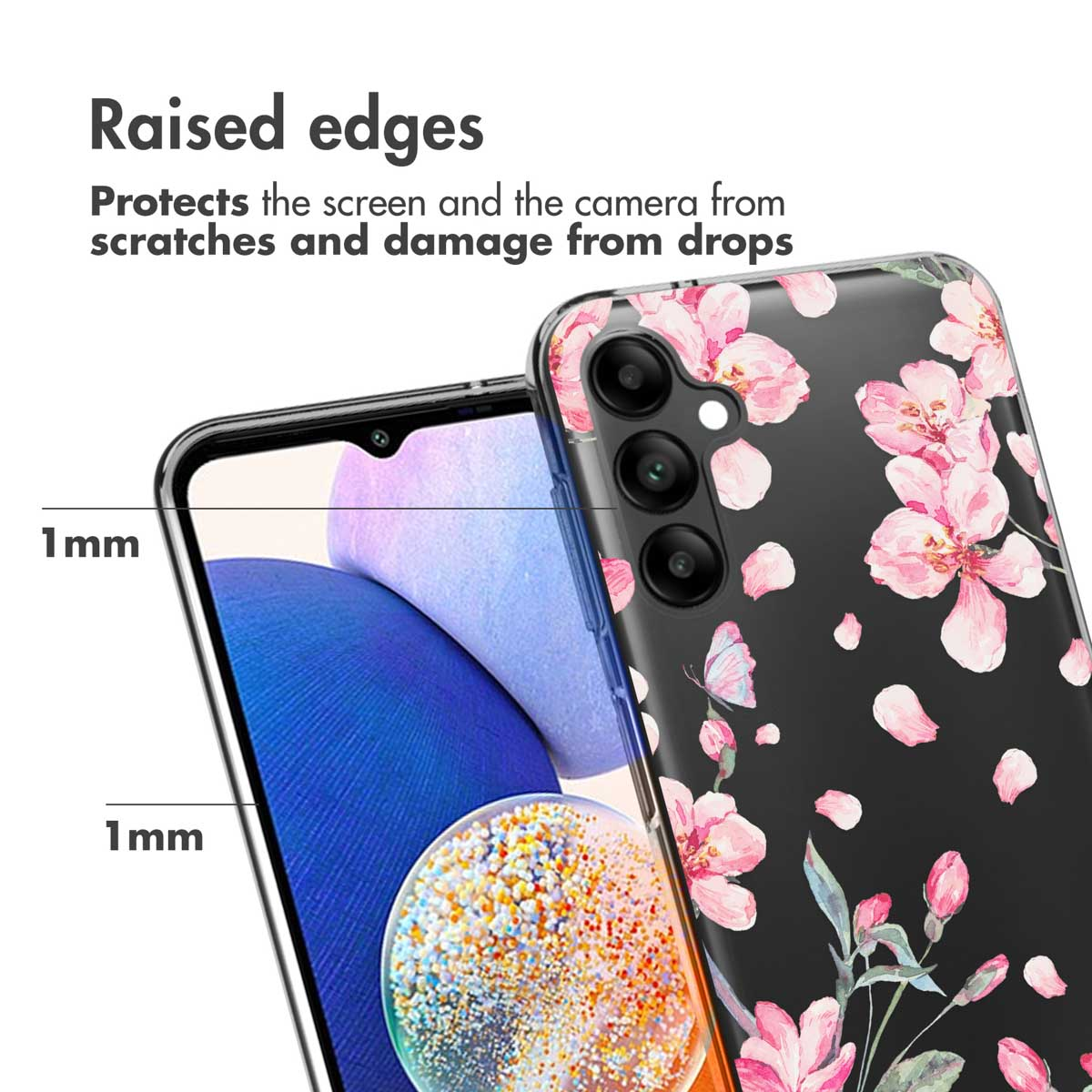 Smartphone met een zwarte beschermhoes met roze kersenbloesems en tekst over opstaande randen.