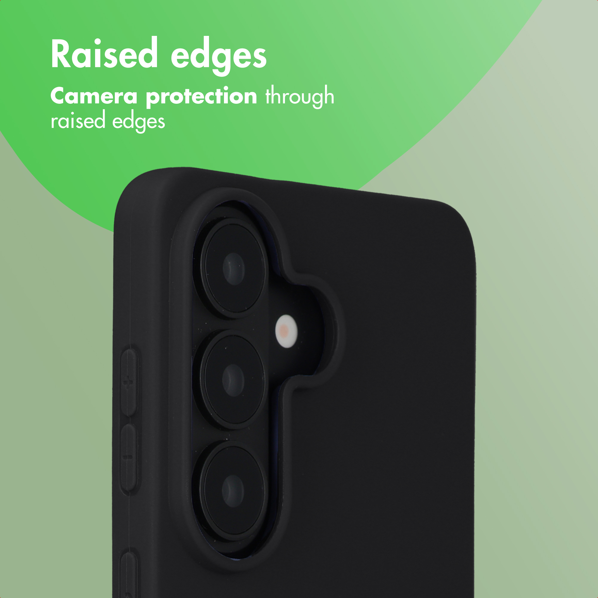 Custodia per smartphone nera con bordi rialzati attorno alla fotocamera e pulsanti laterali su sfondo verde.