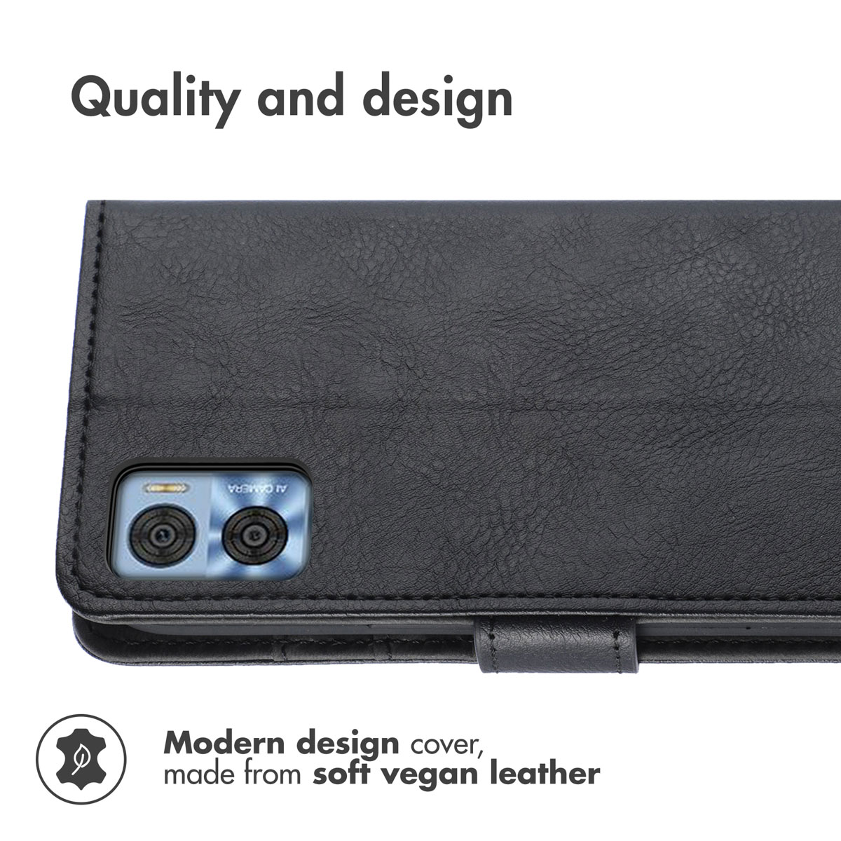 Schwarze Schutzhülle aus veganem Leder mit Kameraausschnitt.
