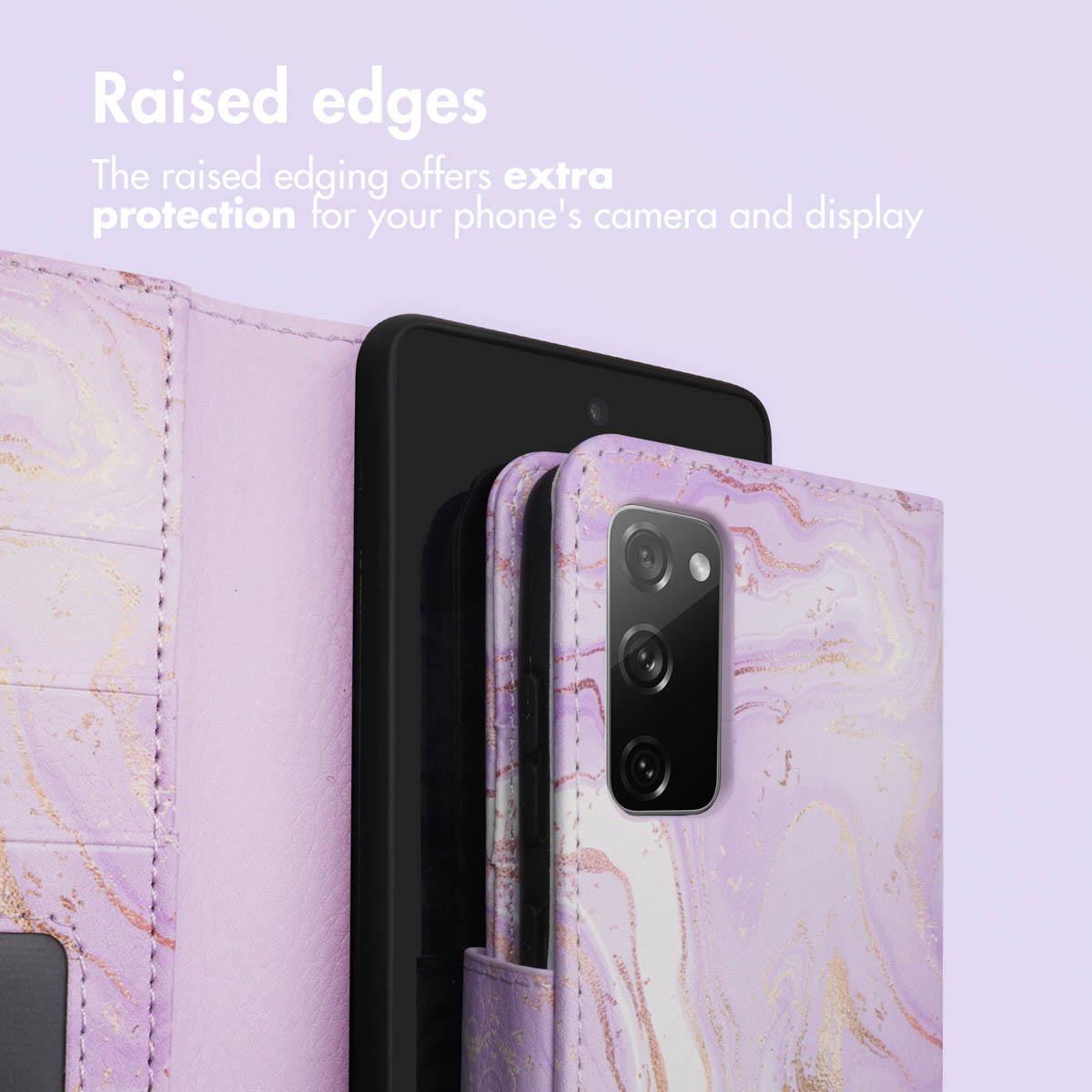 Funda de teléfono de mármol morado con bordes elevados para proteger la cámara y la pantalla.