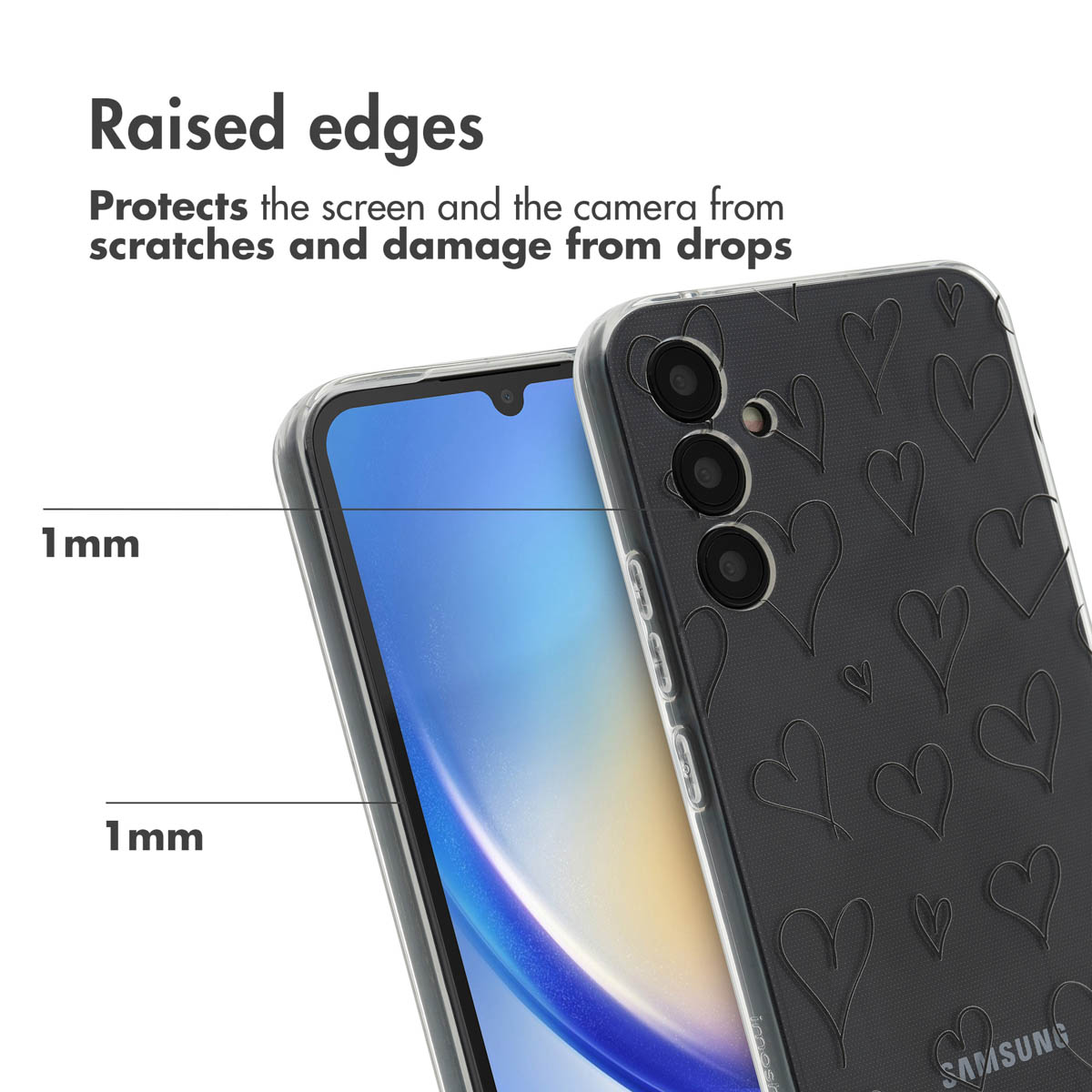 I bordi rialzati di 1 mm proteggono schermo e fotocamera di uno smartphone con cover decorata a cuori.