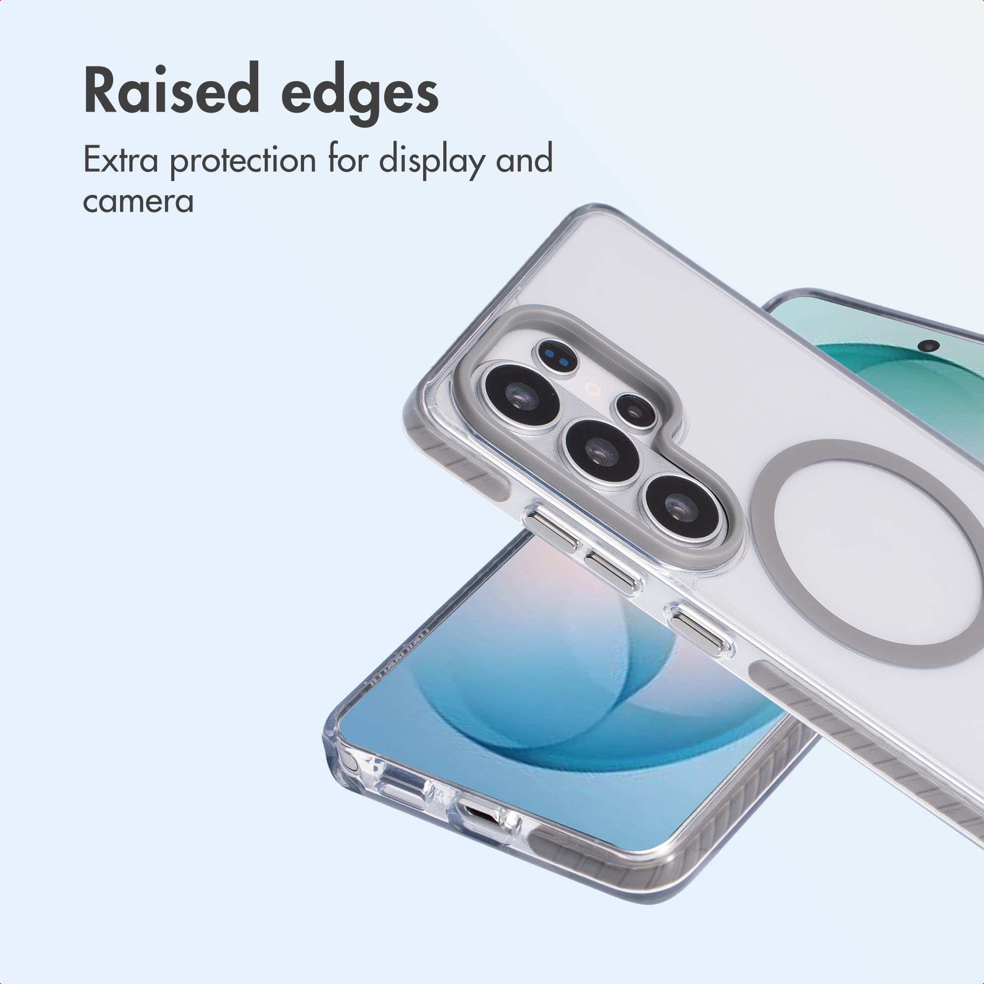 Custodia trasparente per smartphone con bordi rialzati per proteggere schermo e fotocamera.