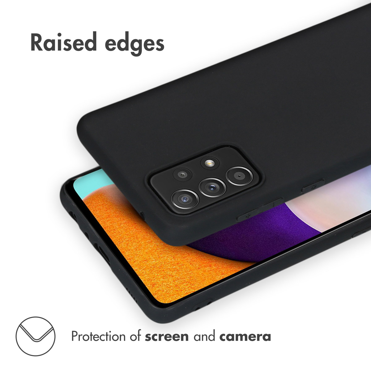 Schwarze Schutzhülle auf einem Smartphone mit erhöhtem Rand zum Schutz von Bildschirm und Kamera.