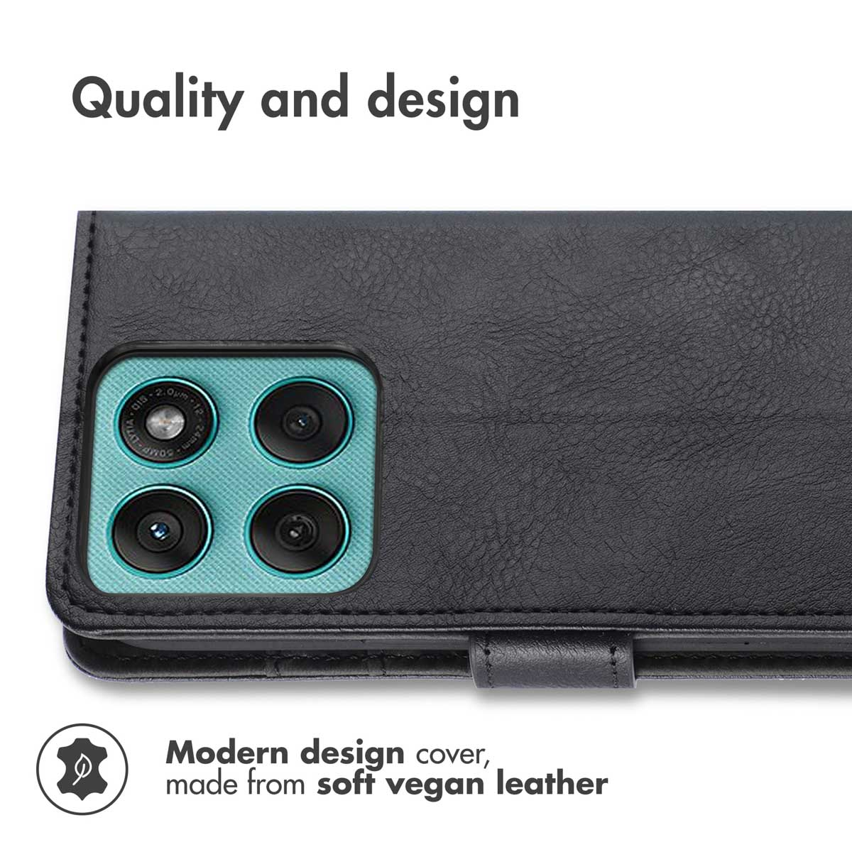 Una custodia per telefono in pelle vegana nera con modulo fotocamera turchese e quattro lenti.