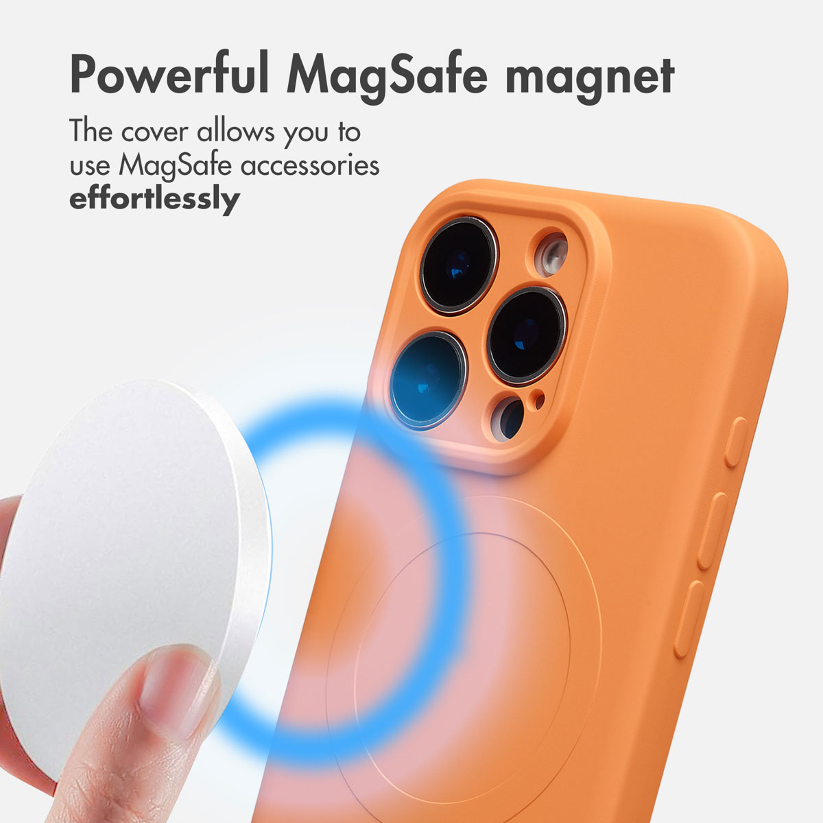 Une coque de téléphone orange avec chargeur MagSafe aligné et du texte sur les aimants puissants.