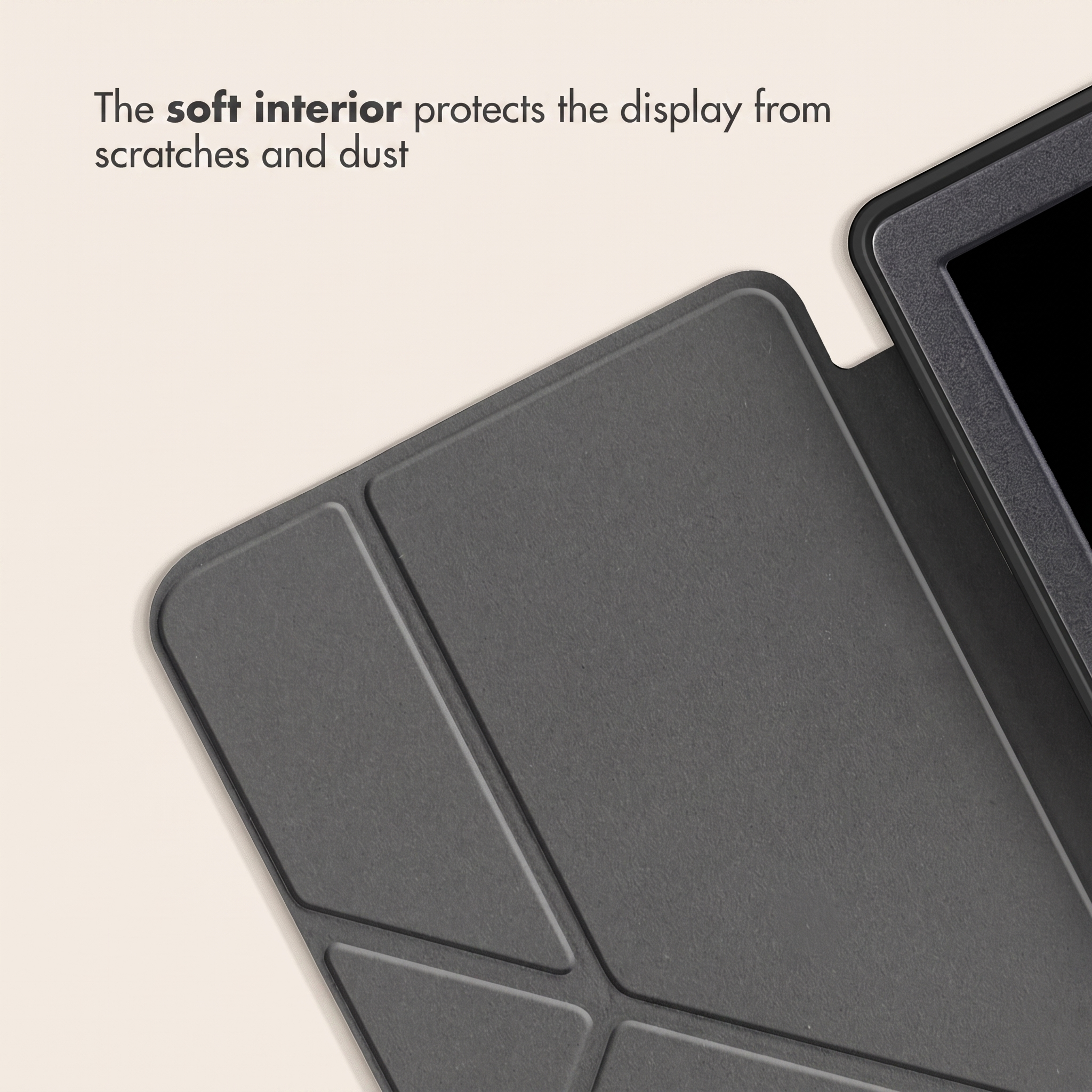 Une housse de tablette grise ouverte avec un intérieur doux protège contre les rayures et la poussière.