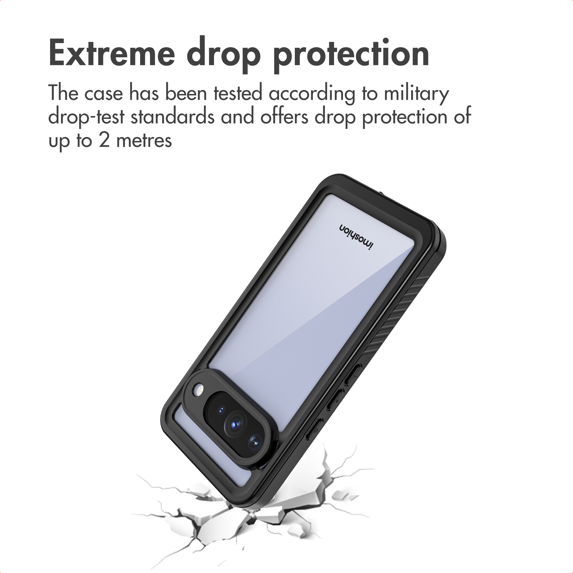Smartphone in custodia protettiva nera sopra superficie crepata. Testo promuove protezione.