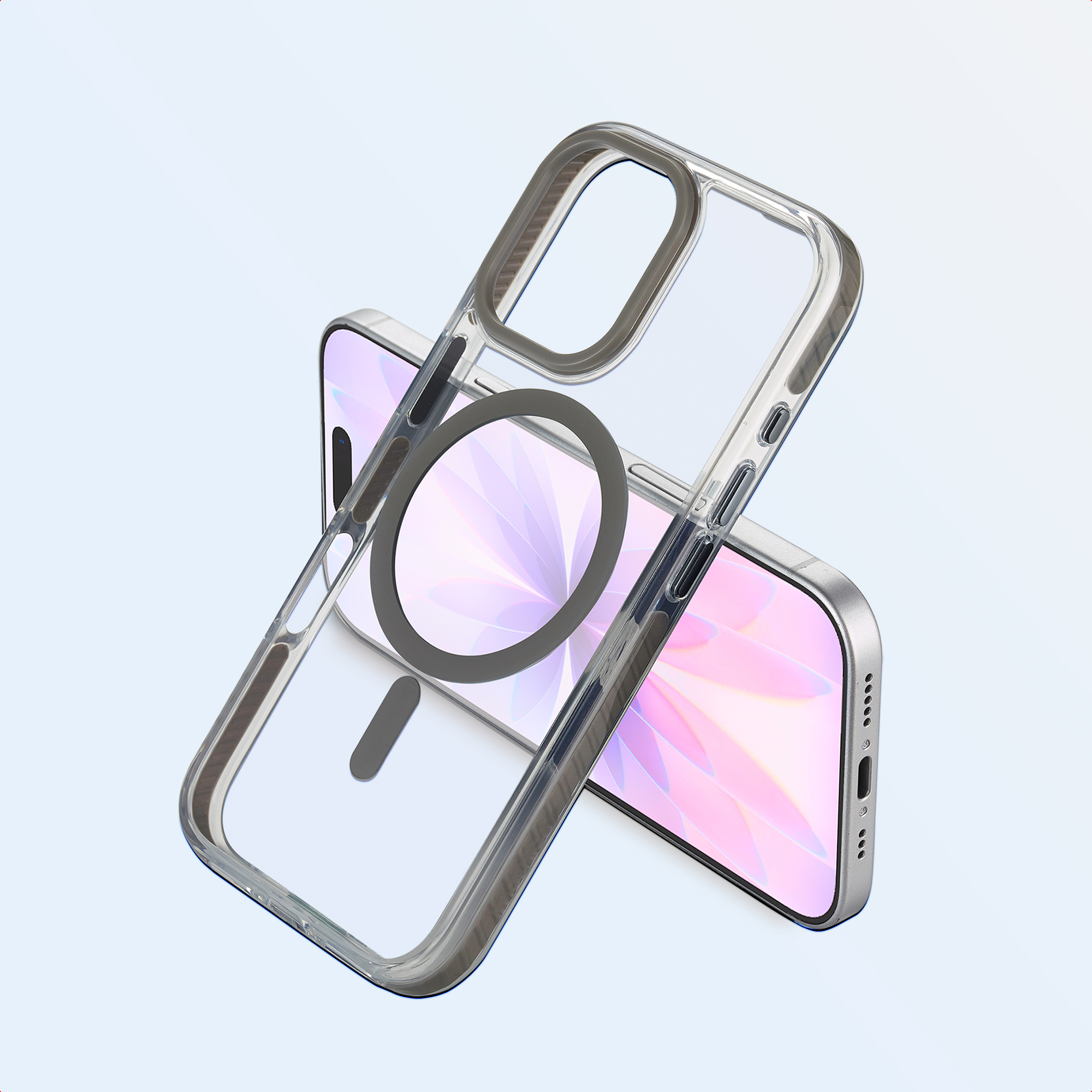 Przezroczyste etui MagSafe unosi się ukośnie nad smartfonem na jasnym tle.