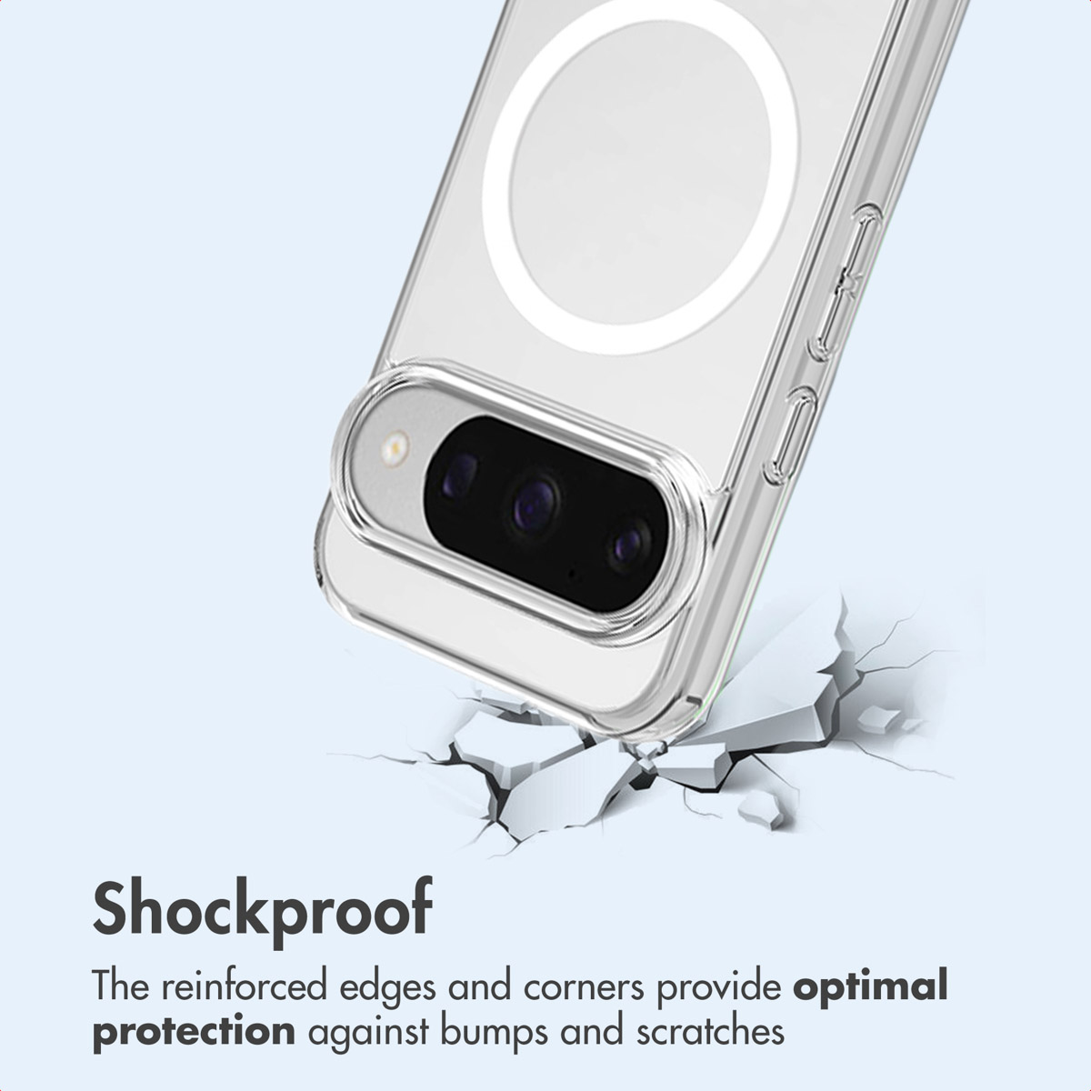 Custodia trasparente per telefono con ritaglio per fotocamera su sfondo bianco incrinato e testo.