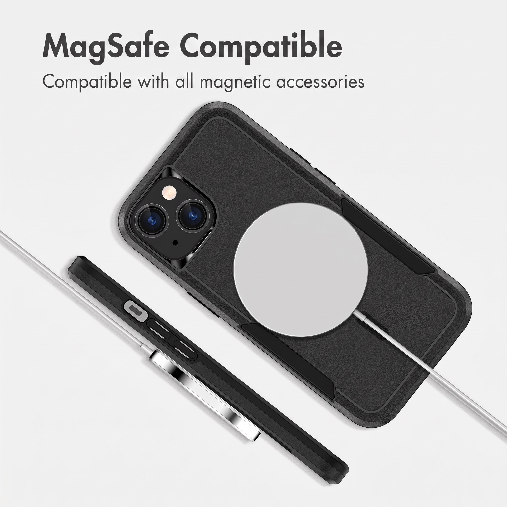 MagSafe-compatibele zwarte telefoonhoes met magnetische oplaadschijf op een witte achtergrond.