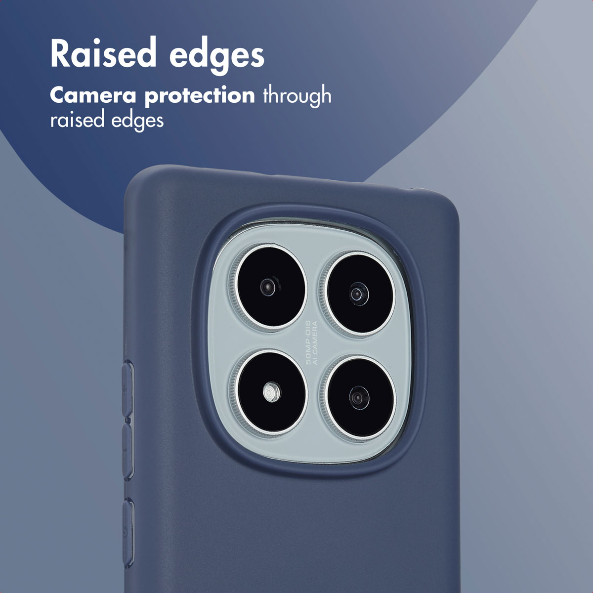 Funda azul para smartphone con bordes elevados alrededor de las cuatro cámaras.