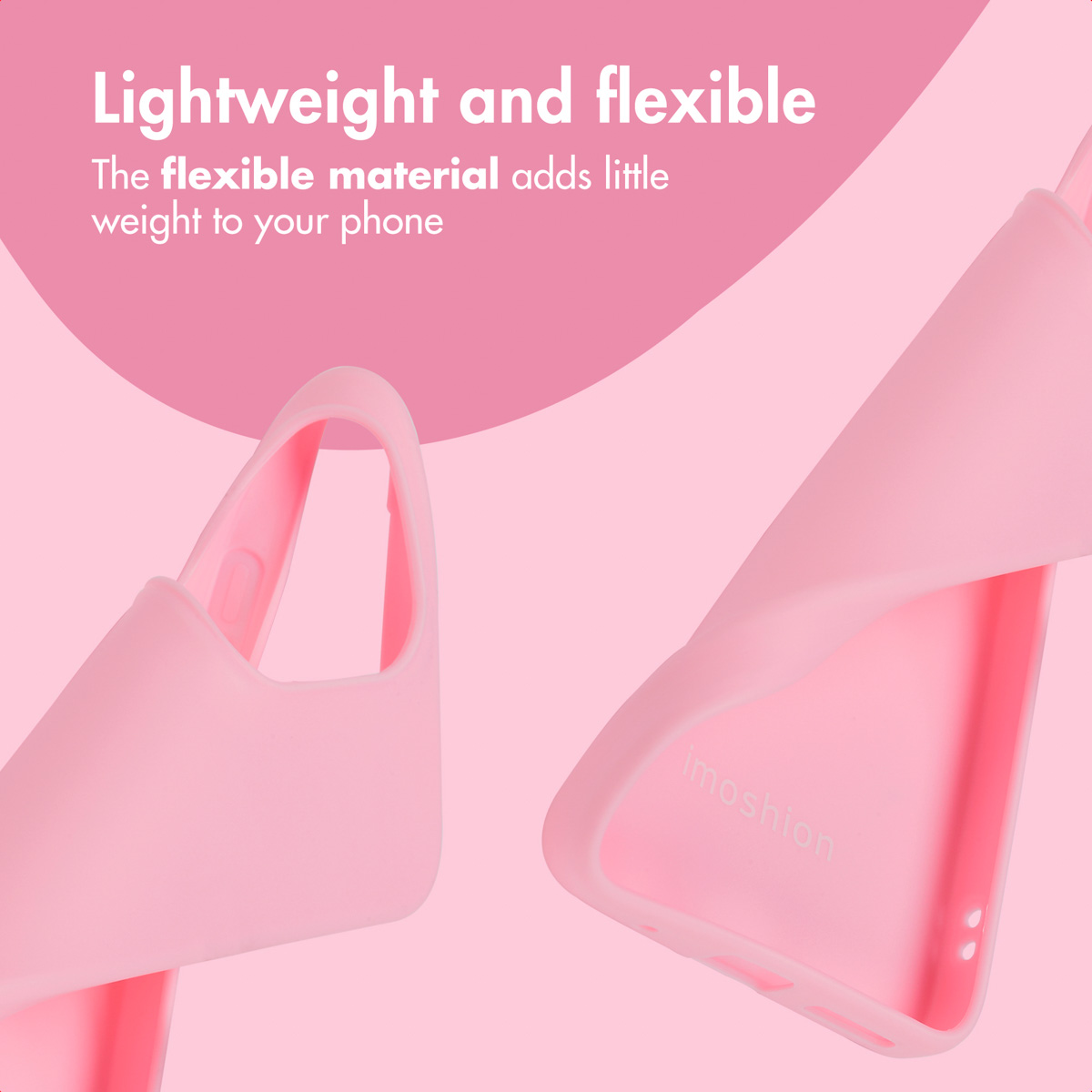 Funda de smartphone rosa ligera y flexible con texto sobre fondo rosa.