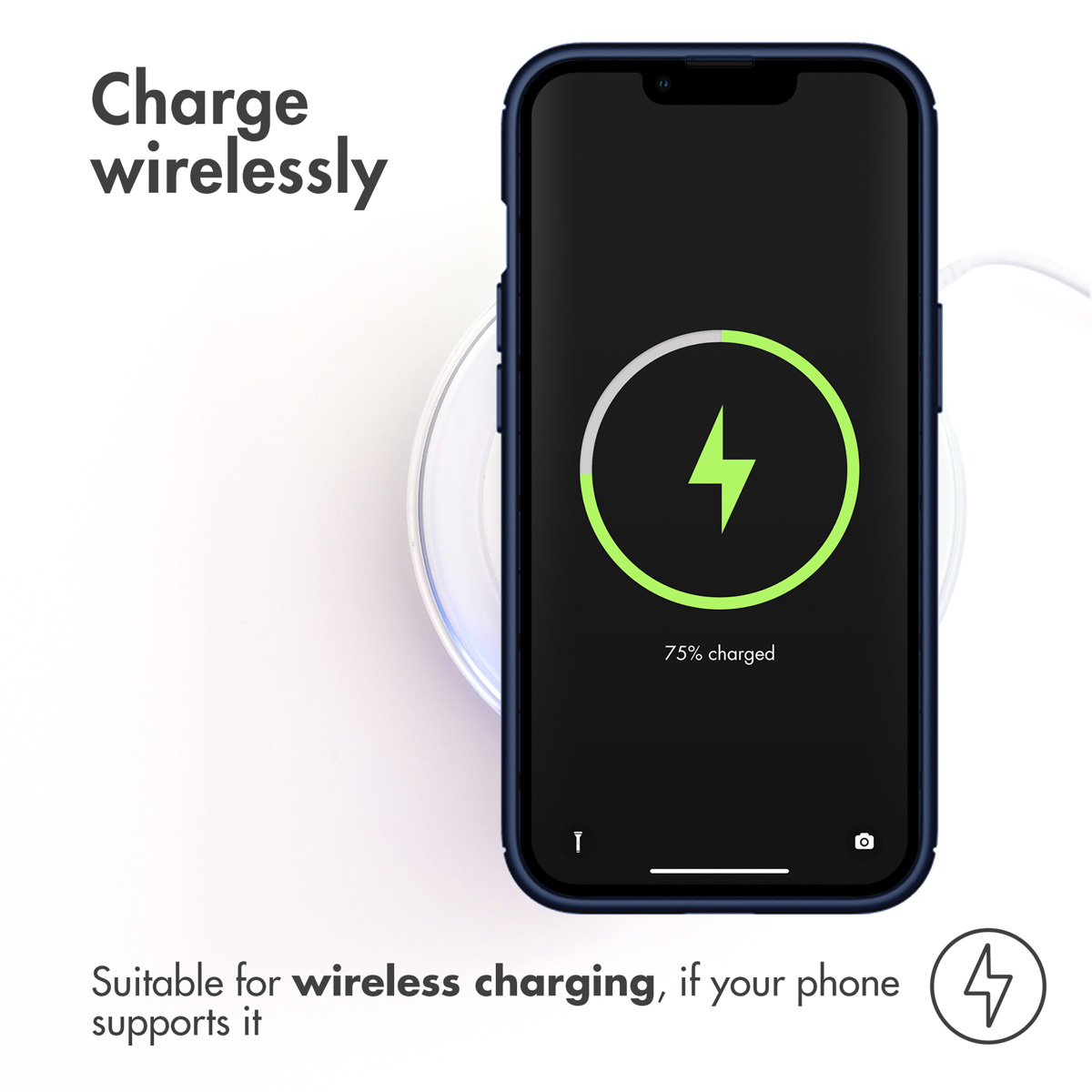 Un smartphone se recharge sans fil sur un socle, l'écran indique 75 pour cent.