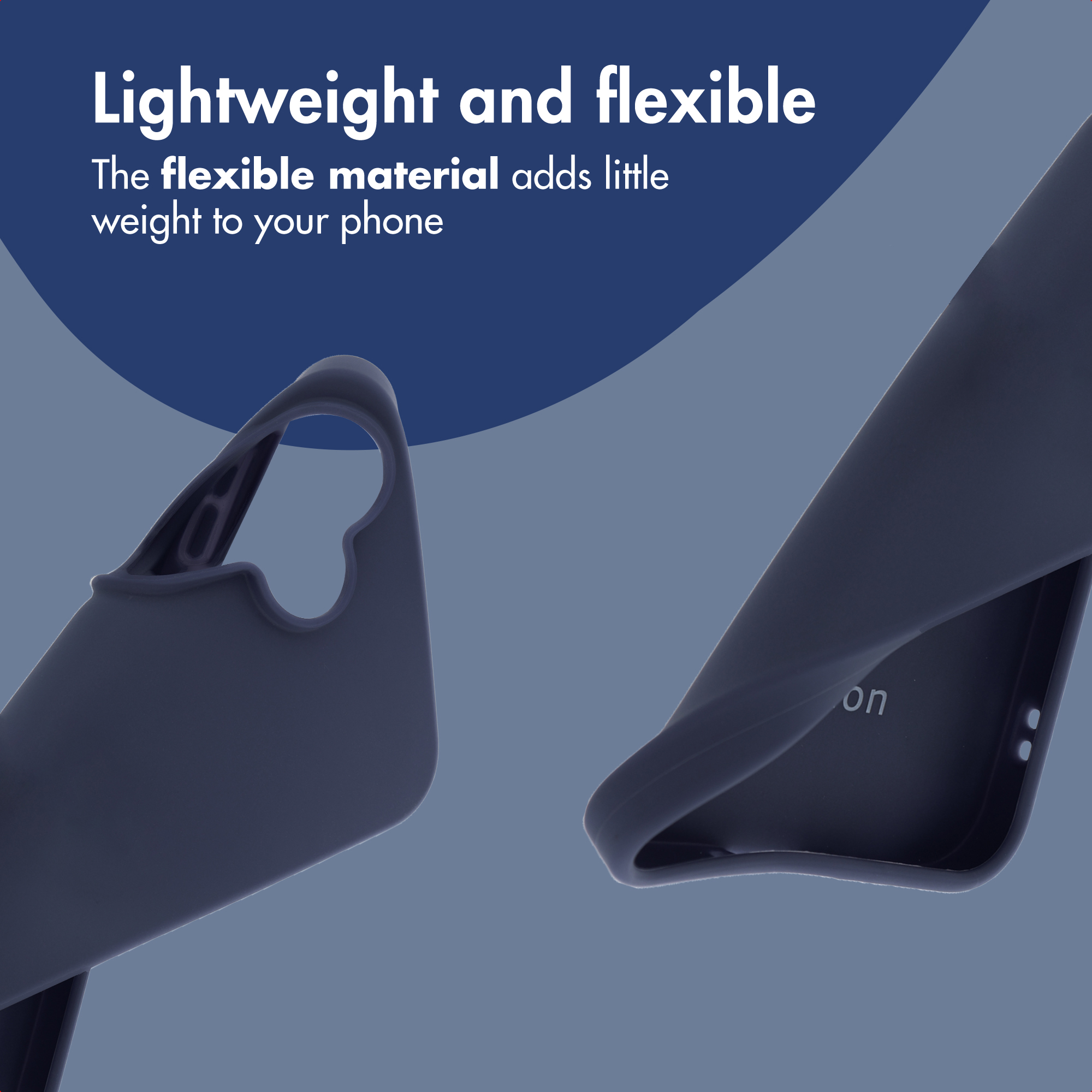 Custodia flessibile blu su sfondo blu con testo sul materiale leggero.