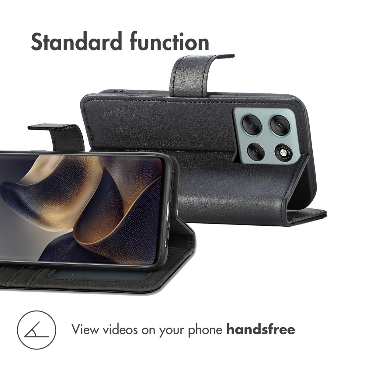Een zwart leren flip telefoonhoesje toont de camera aan de achterkant en het scherm aan de voorkant.