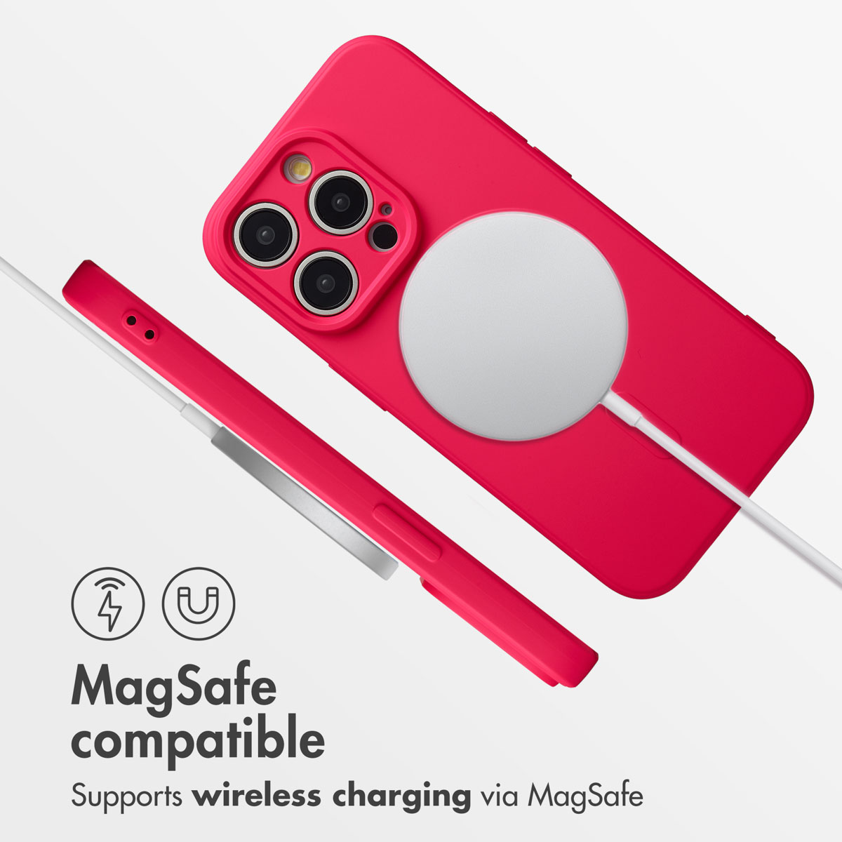 Custodia per iPhone rosa con caricatore MagSafe, icone e testo in basso a sinistra.