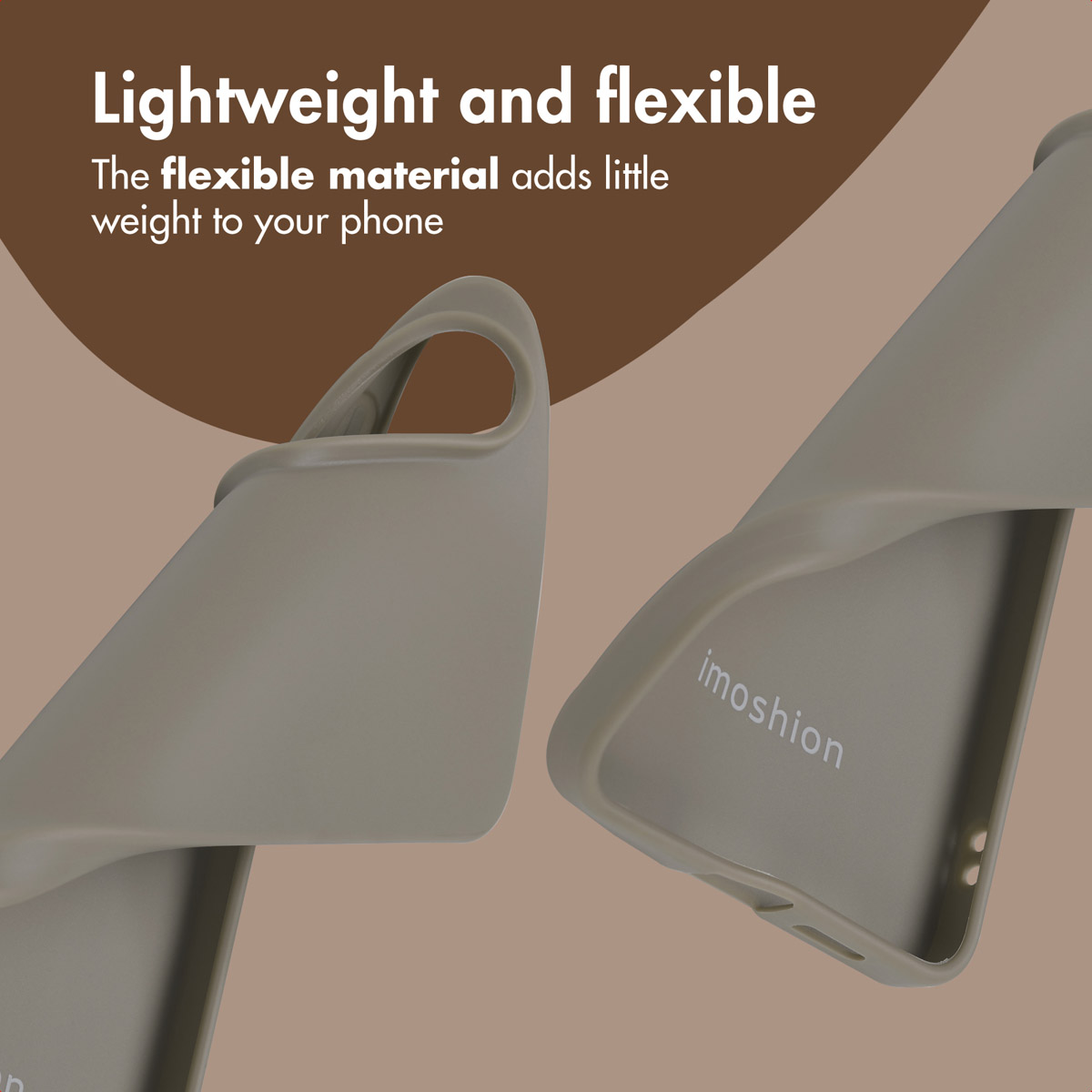 Dos fundas de teléfono grises flexibles en ángulos contra un fondo marrón y beige con texto.