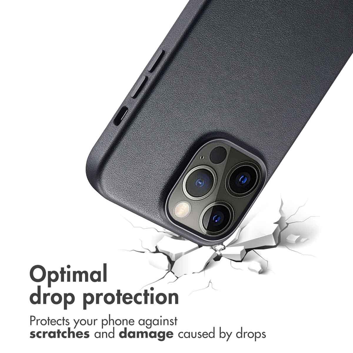 Coque de téléphone protectrice noire devant un fond craquelé avec du texte.
