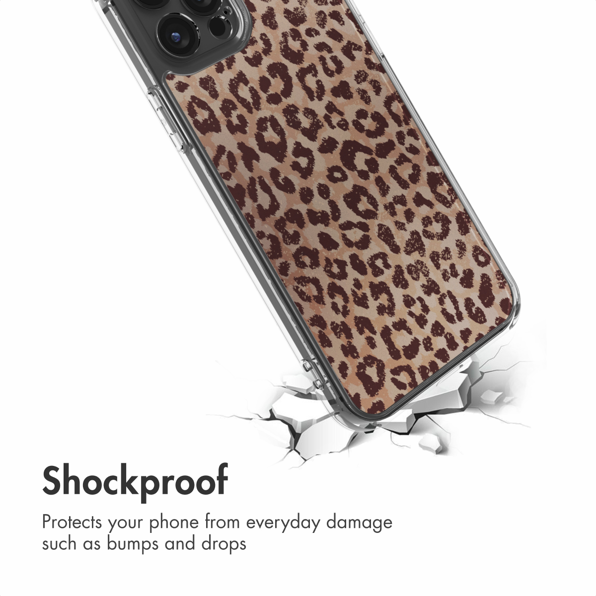 Fundá de teléfono con estampado de leopardo cayendo sobre suelo agrietado. Texto: A prueba de golpes.