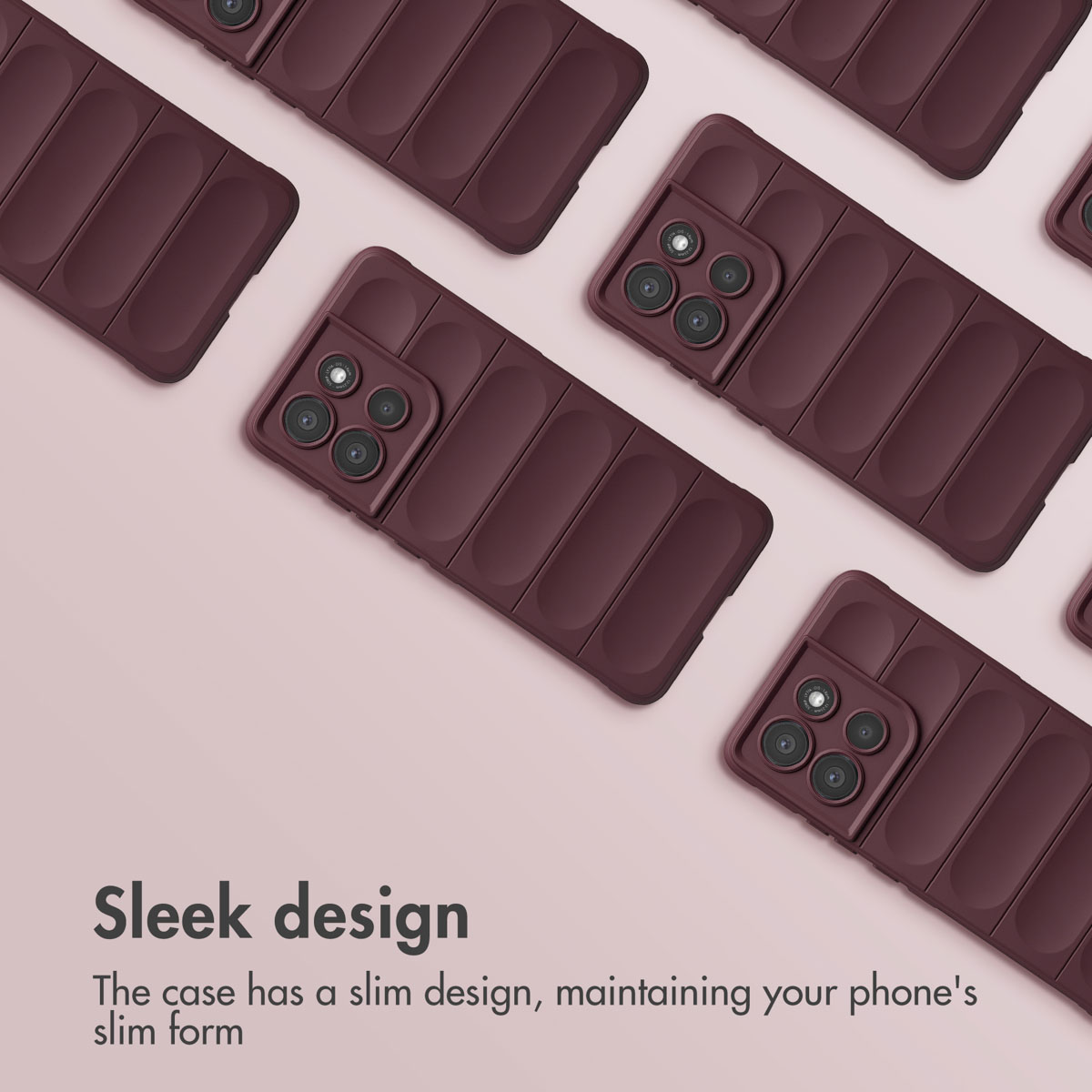 Mehrere bordeauxrote Smartphone-Hüllen mit gestepptem Design auf rosa Hintergrund.