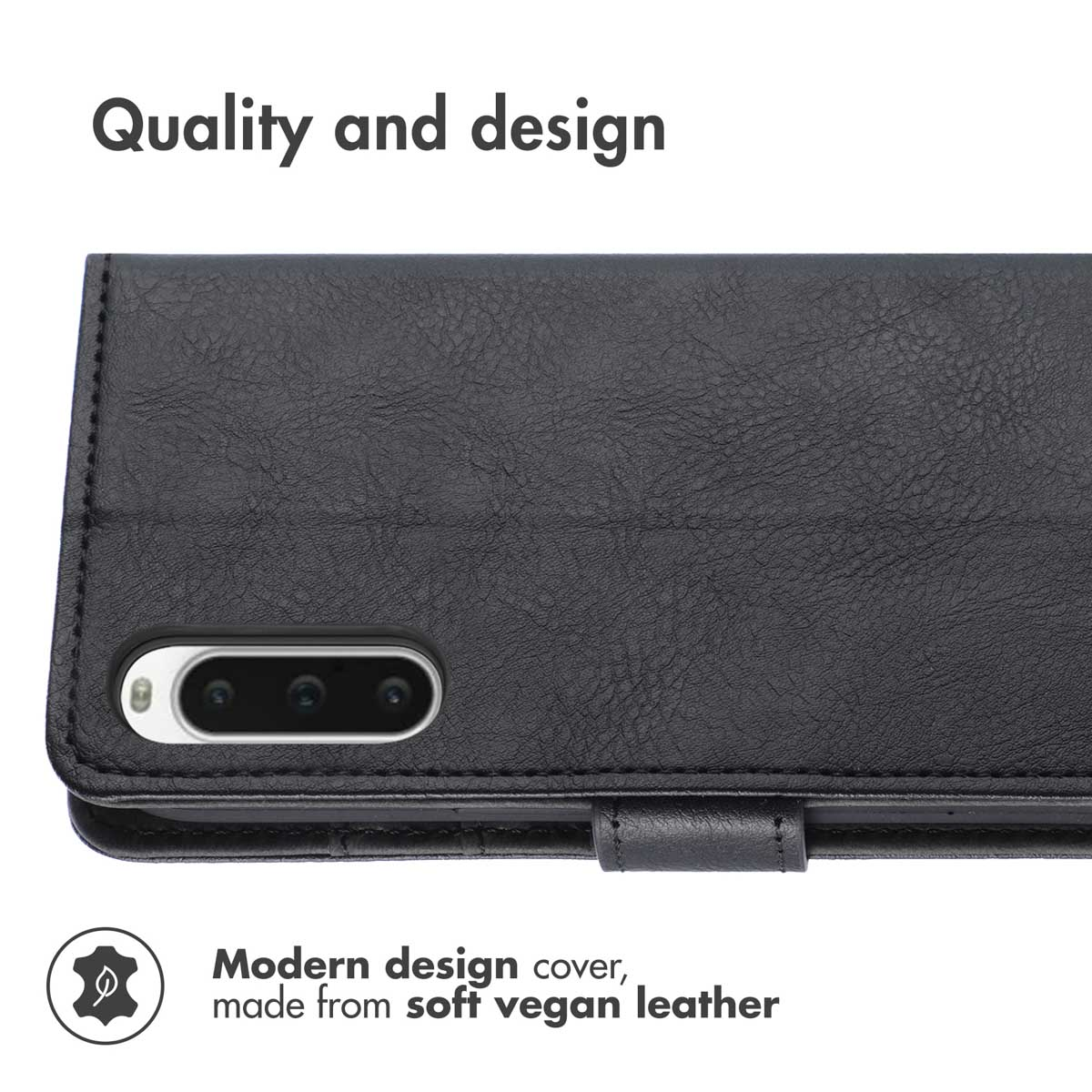 Schwarze vegane Leder-Handyhülle mit Kameraaussparung und Text.