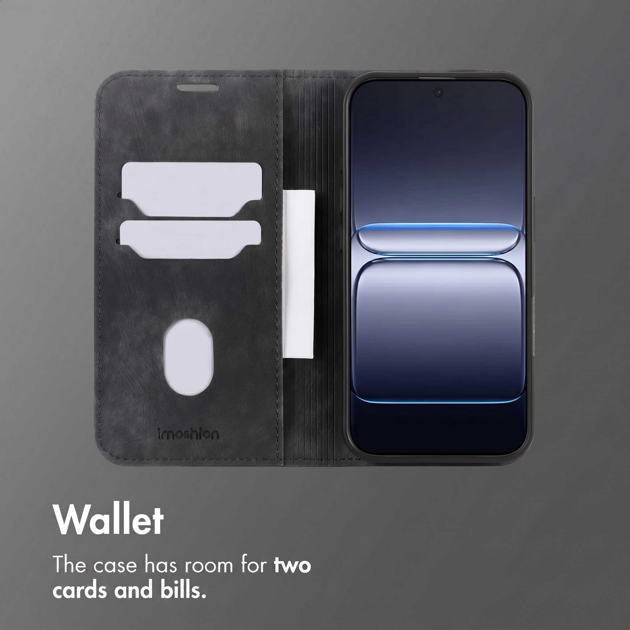 Una custodia in pelle nera per smartphone con fessure per due carte e tasca per banconote, con smartphone.
