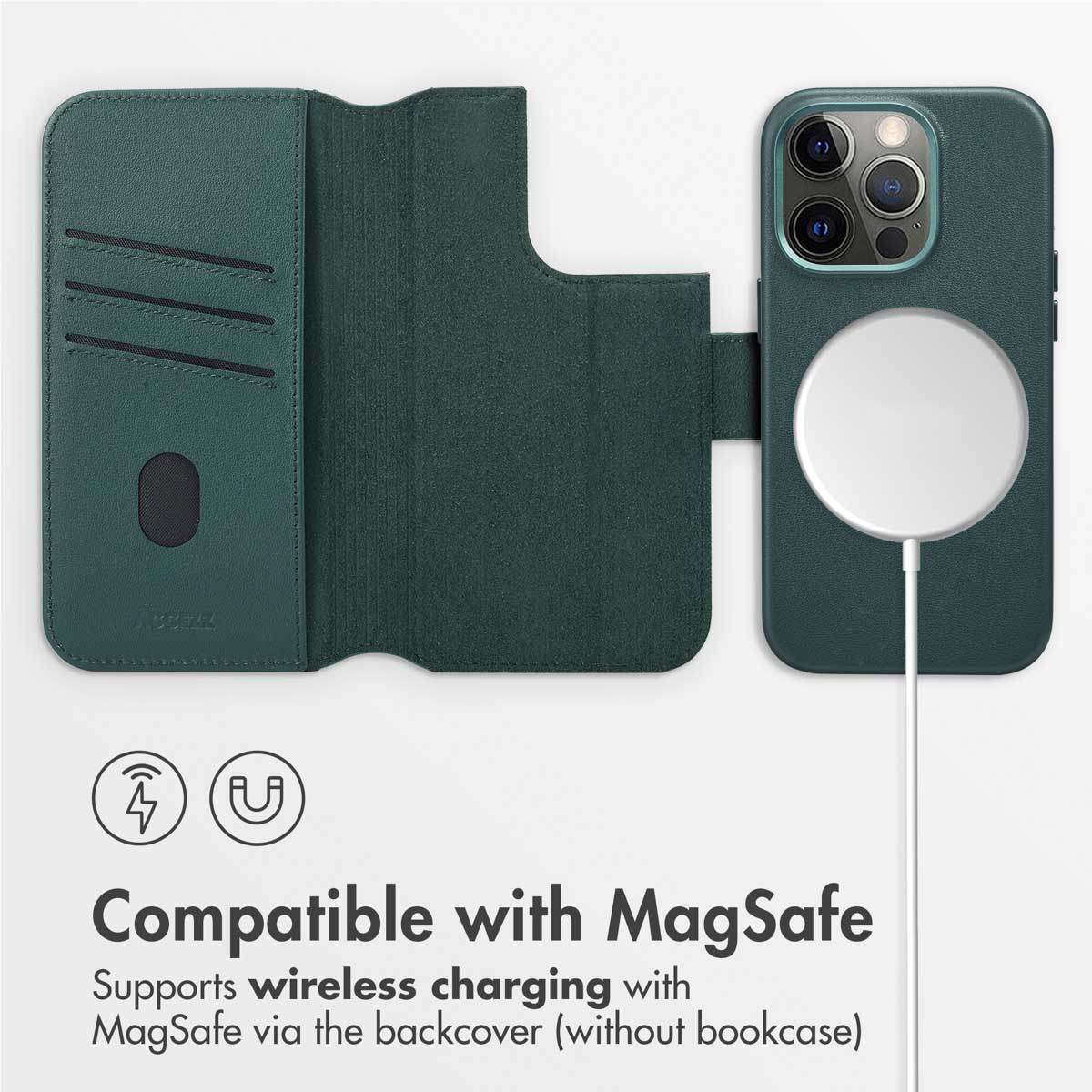 Coque de téléphone portefeuille en cuir vert avec un chargeur MagSafe fixé à l'arrière.