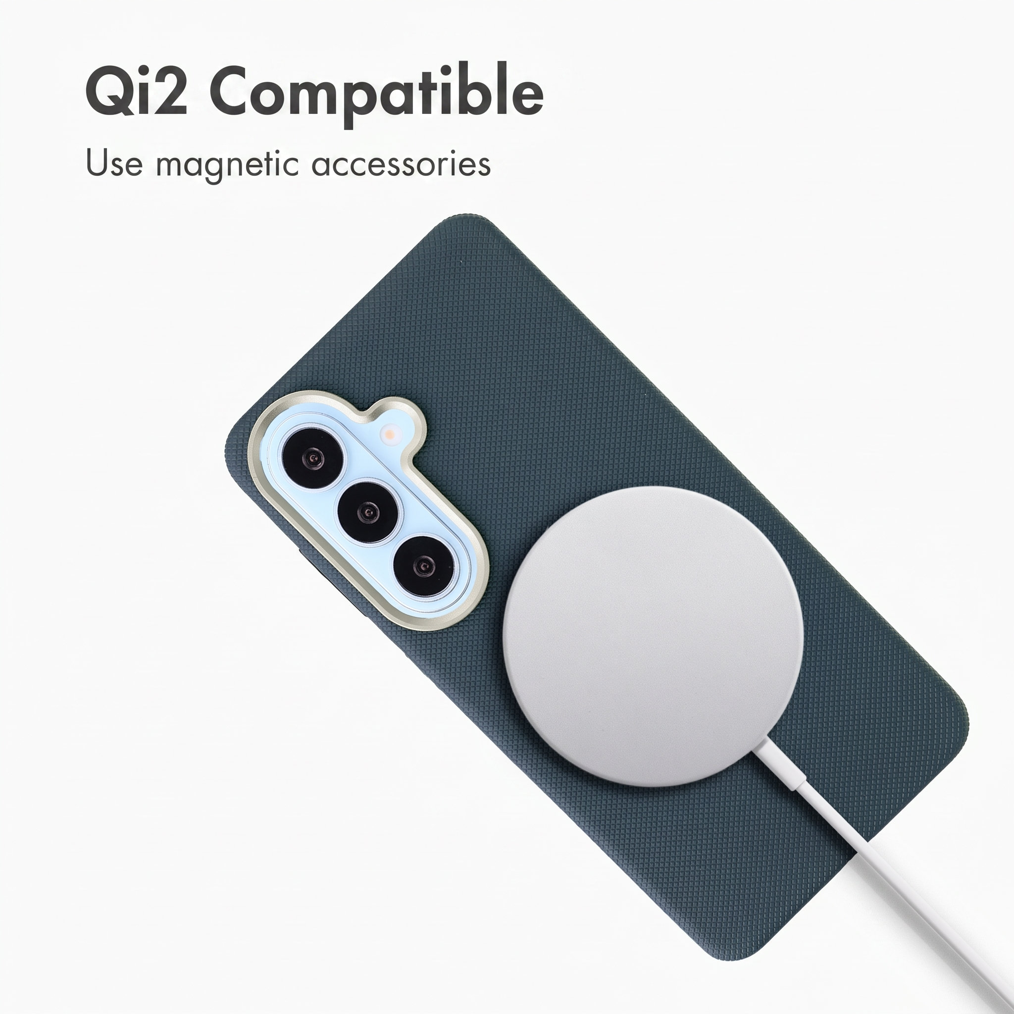 Custodia verde scuro con caricatore magnetico; testo: Compatibile Qi2 Usa accessori magnetici.