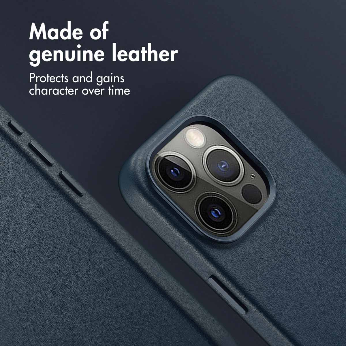 Coque de téléphone en cuir bleu foncé axée sur l'appareil photo avec du texte.