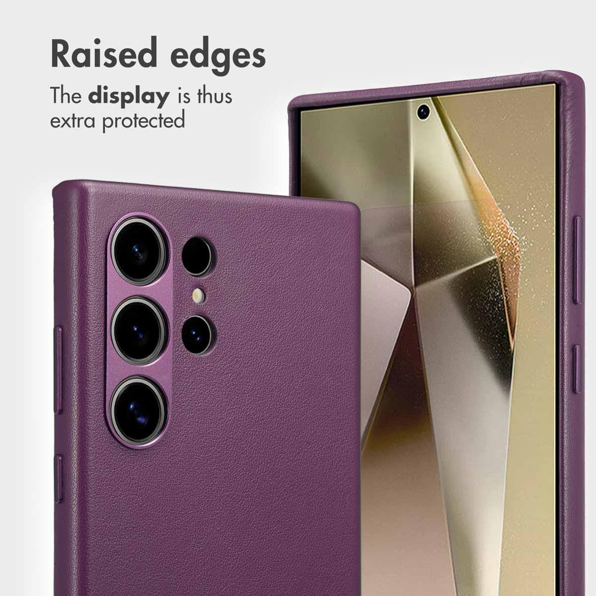 Une coque violette avec des bords surélevés protégeant l'écran et les caméras arrière.