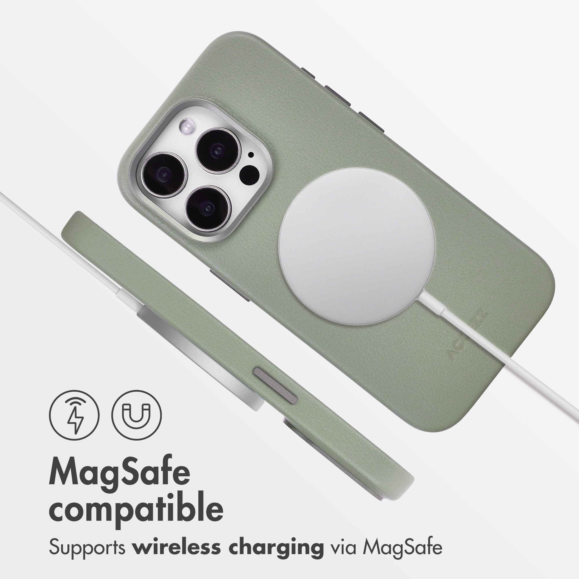Une coque de smartphone verte avec chargeur MagSafe, vues arrière et latérale sur fond blanc.