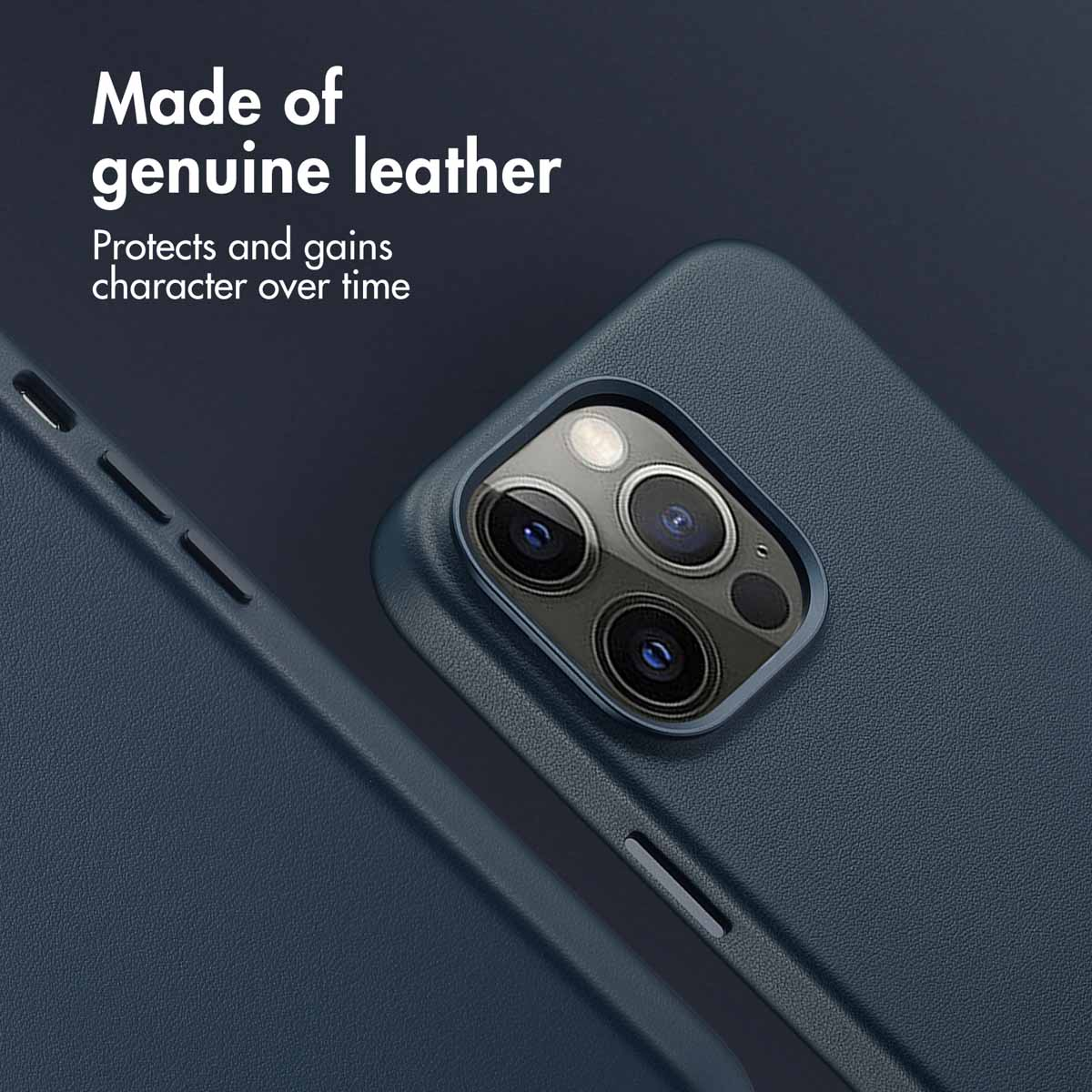 Coque de téléphone en cuir véritable bleu foncé avec texte et découpe.
