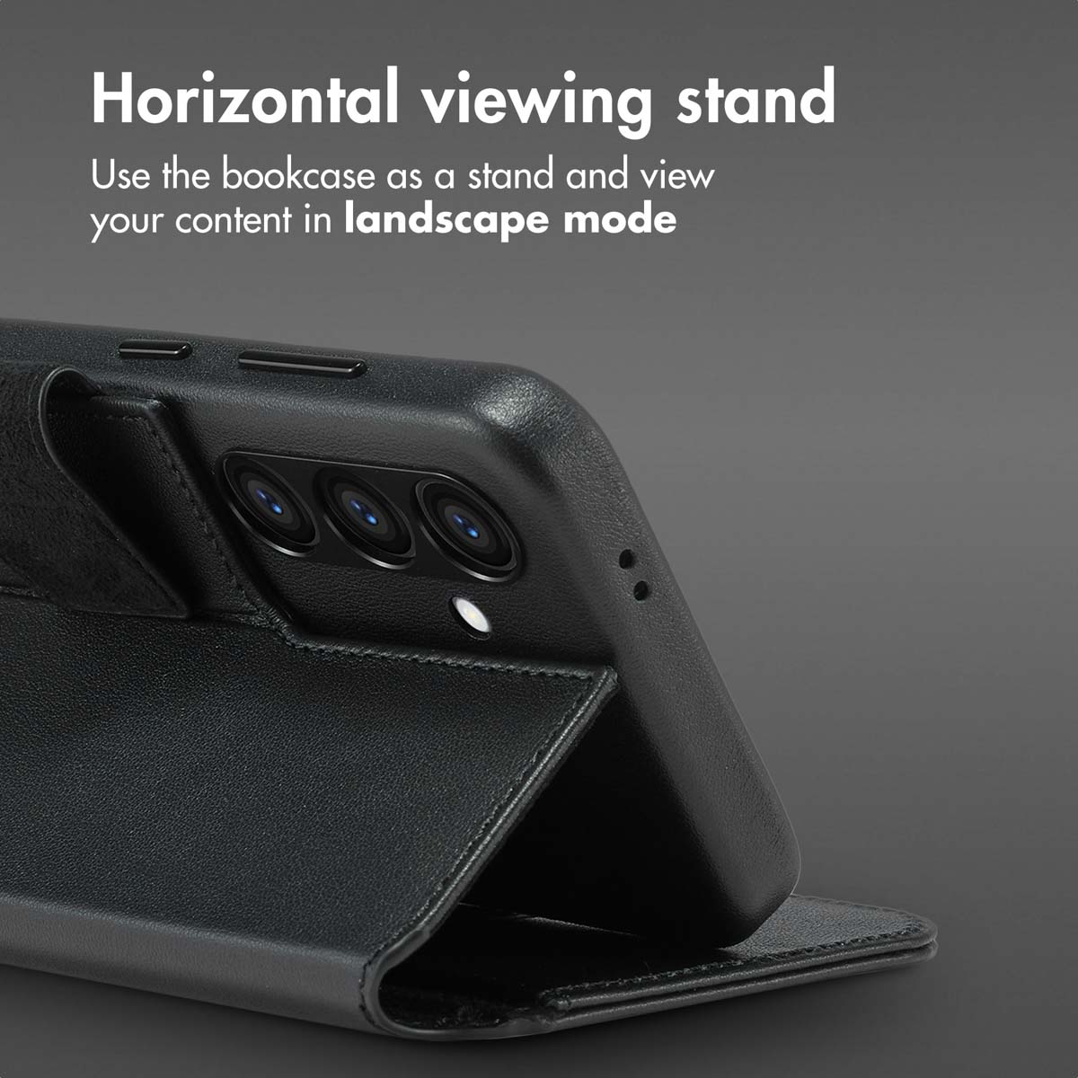 Coque de téléphone noire avec support intégré pour vision horizontale.
