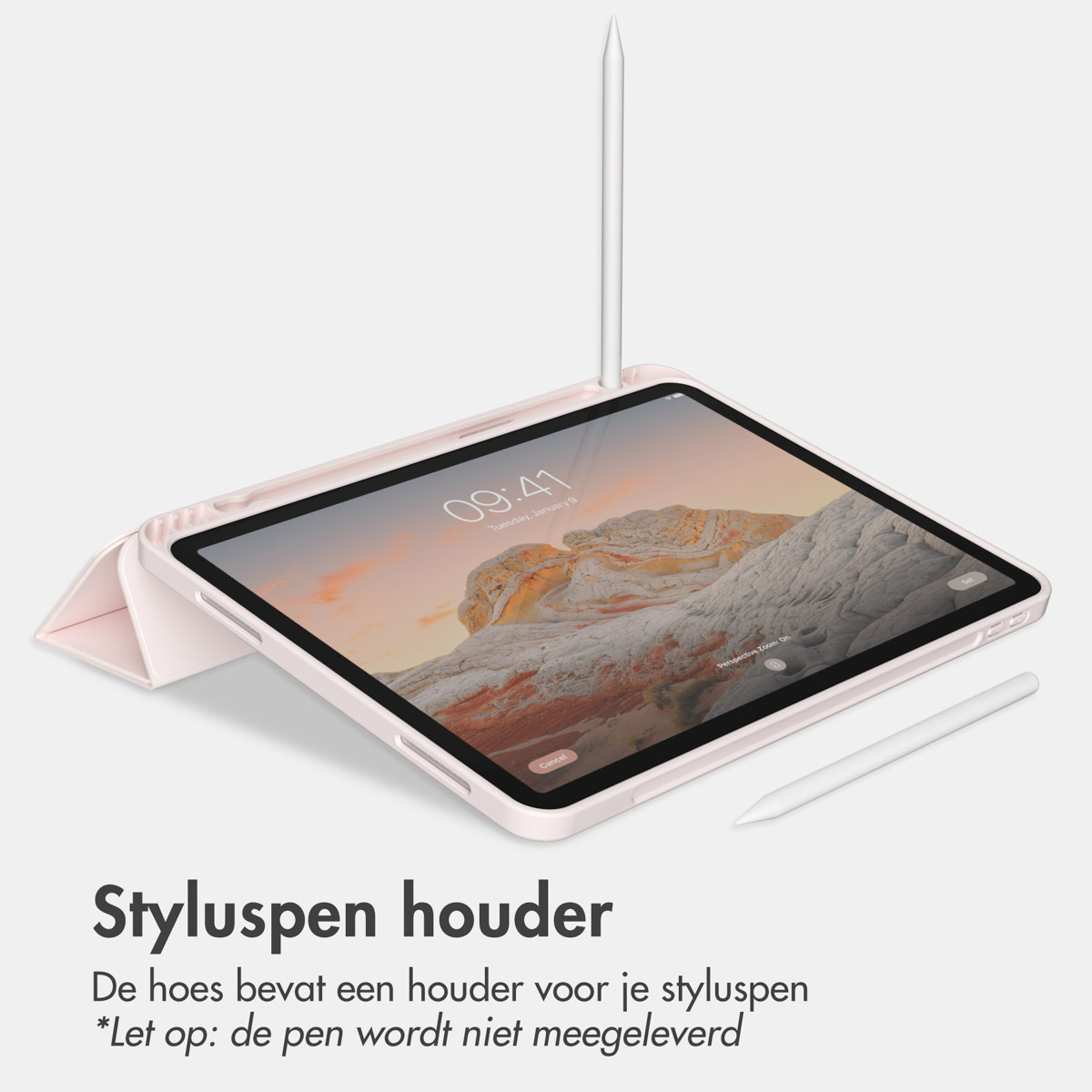 Roze tablet hoes met ingebouwde stylus houder op lichte achtergrond, pen niet inbegrepen.