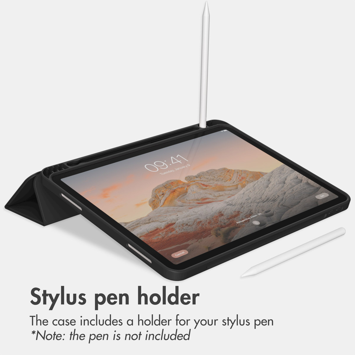 Un étui de tablette noir avec un porte-stylet contenant un stylet blanc, et un autre stylet à proximité.