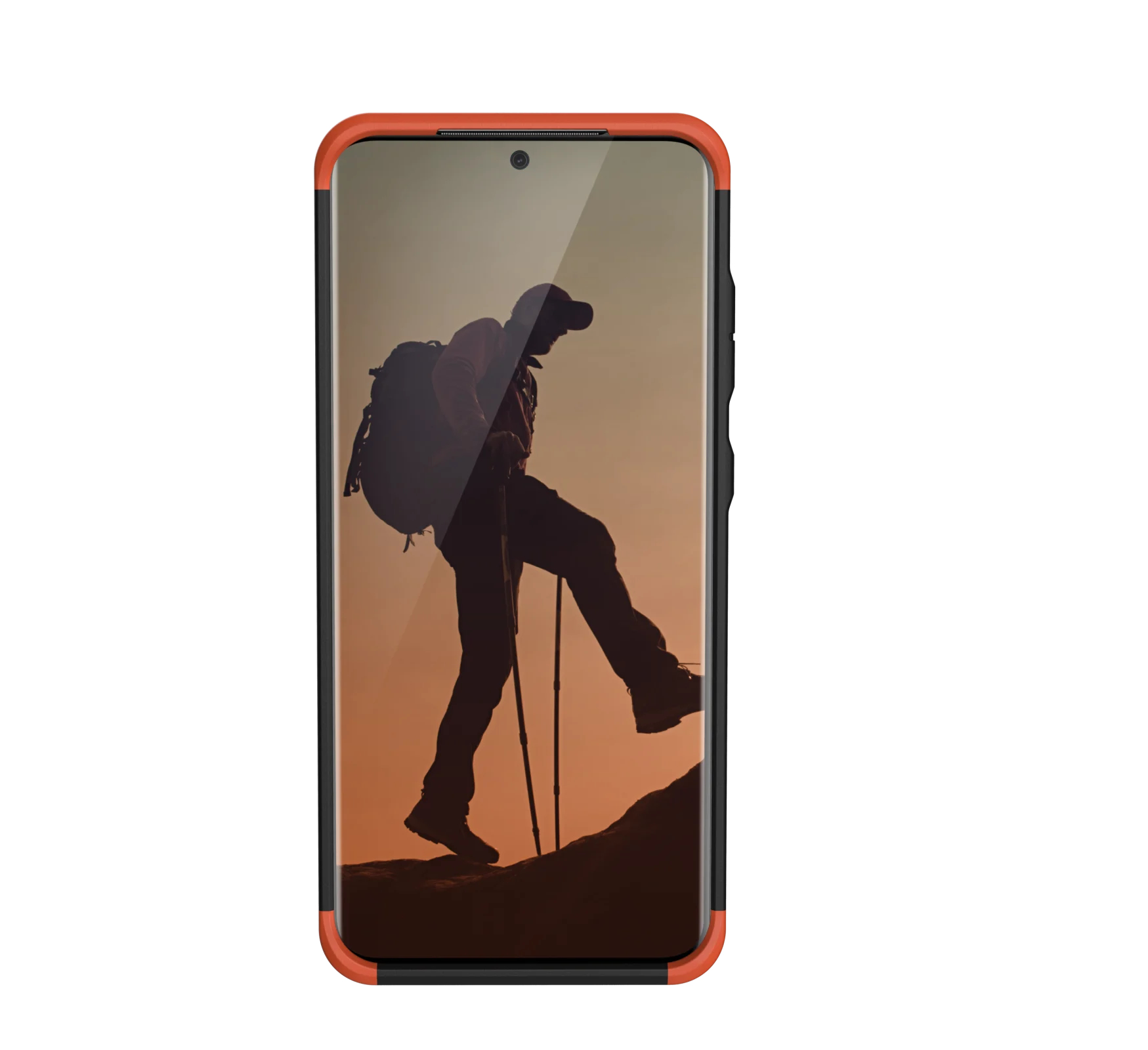 Smartphone in custodia arancione e nera con la silhouette di un escursionista al tramonto.