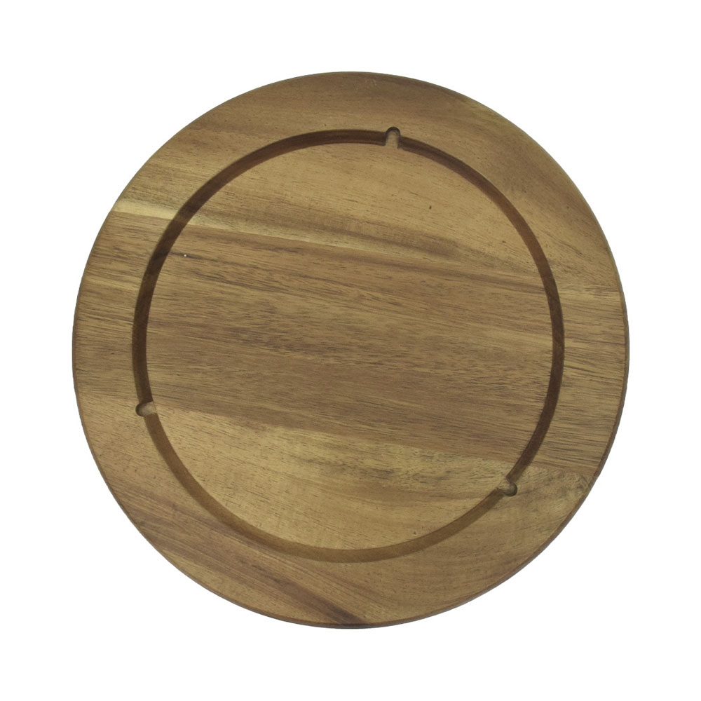 Ein rundes, braunes Holztablett mit einer kreisförmigen Rille und integrierten Griffmulden auf weißem Hintergrund.