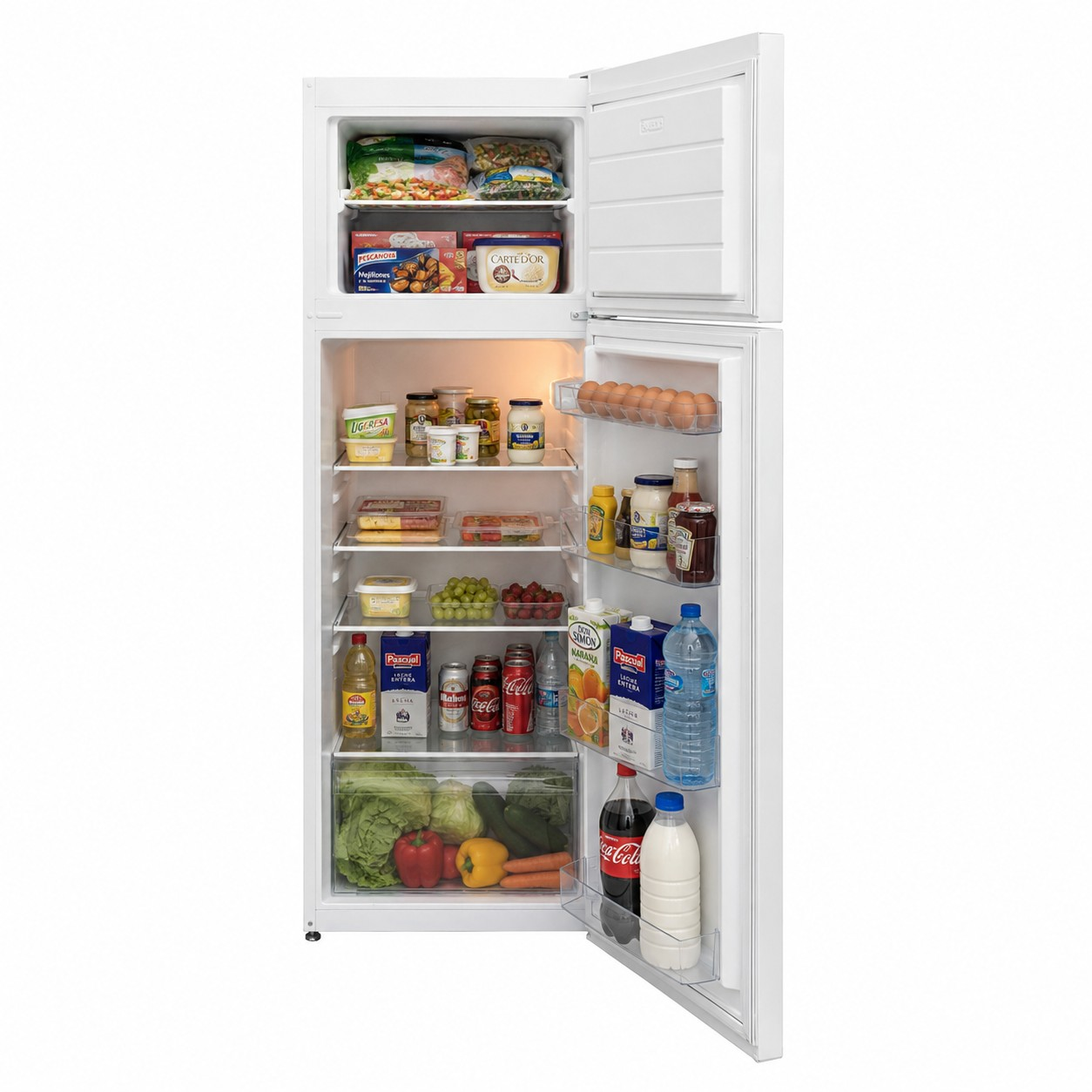 Un refrigerador blanco abierto con alimentos, bebidas y verduras en sus estantes y compartimentos.