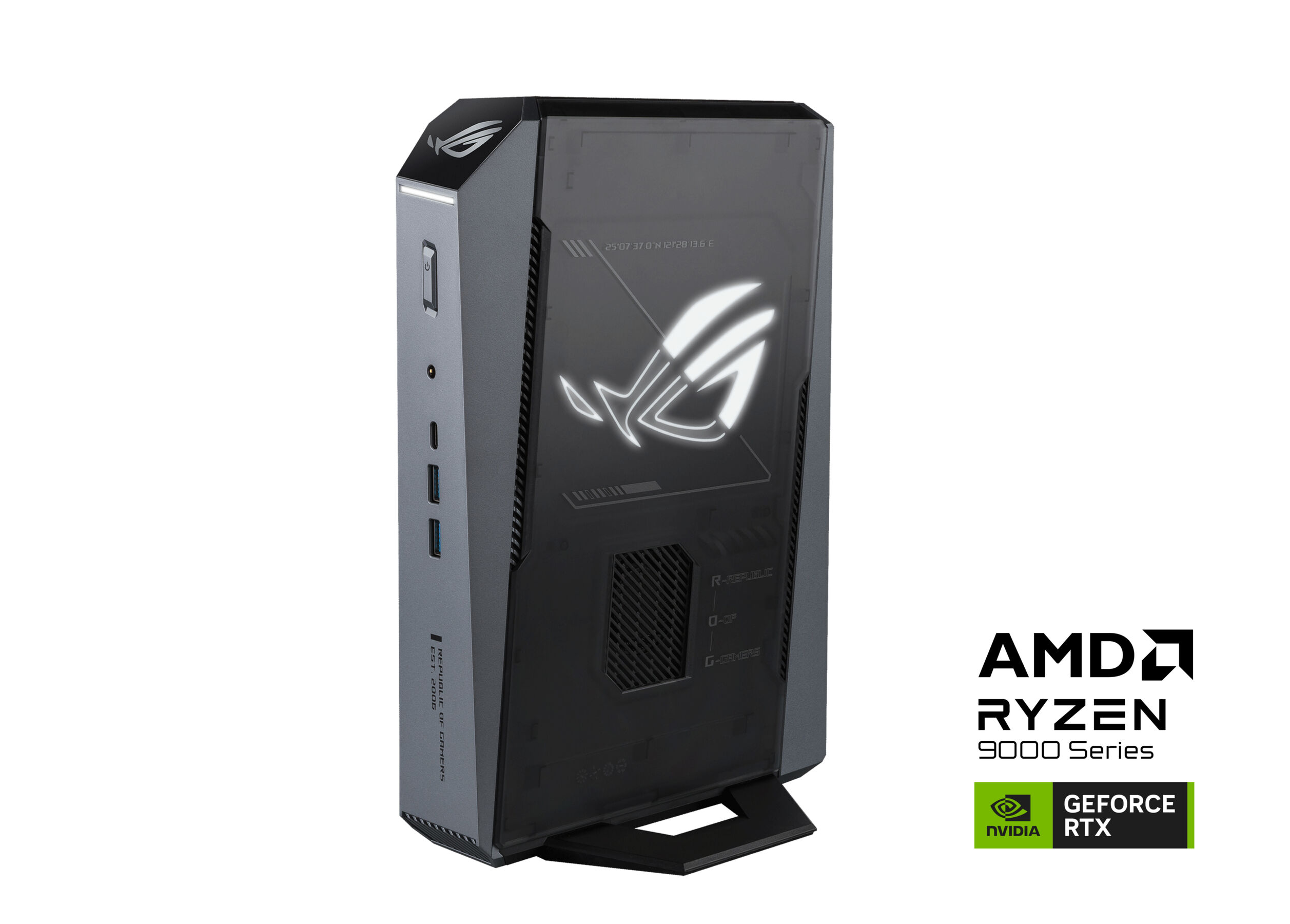 Moderna torre PC da gioco ASUS ROG grigia con logo luminoso e grafica AMD Ryzen 9000 e Nvidia GeForce RTX.
