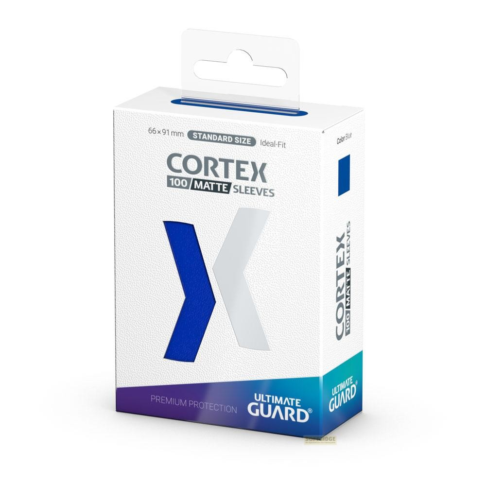 Une boîte blanche avec des accents bleus et gris porte le texte Cortex 100 Matte Sleeves et Ultimate Guard.