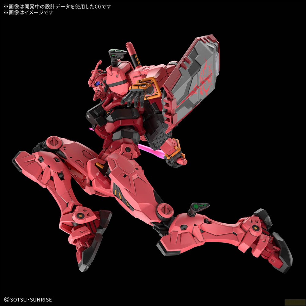 Una figura de acción de mecha roja y negra salta hacia adelante, sosteniendo un escudo grande sobre fondo negro.
