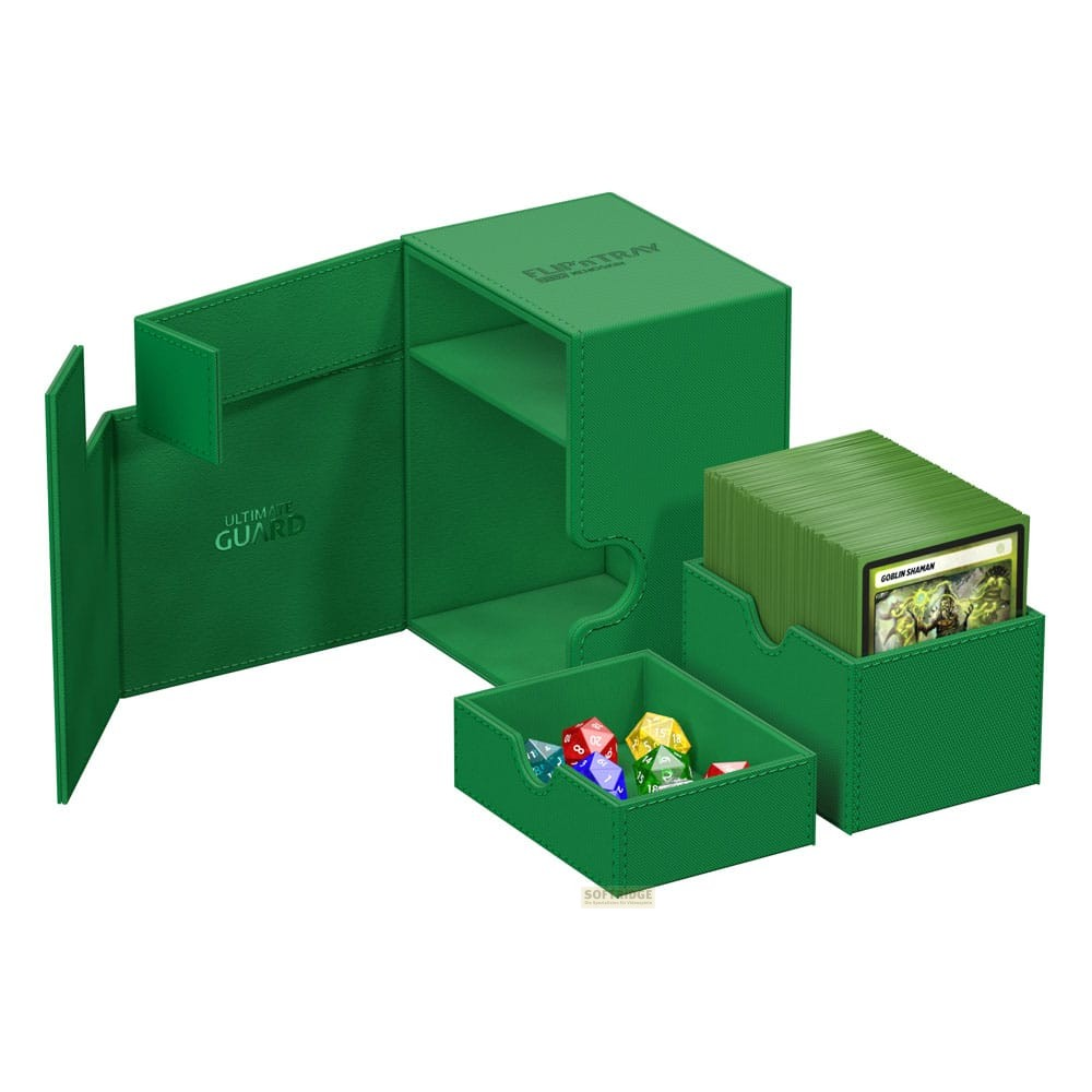 Boîte verte Ultimate Guard Flip'n'Tray avec jeu de cartes et dés colorés.