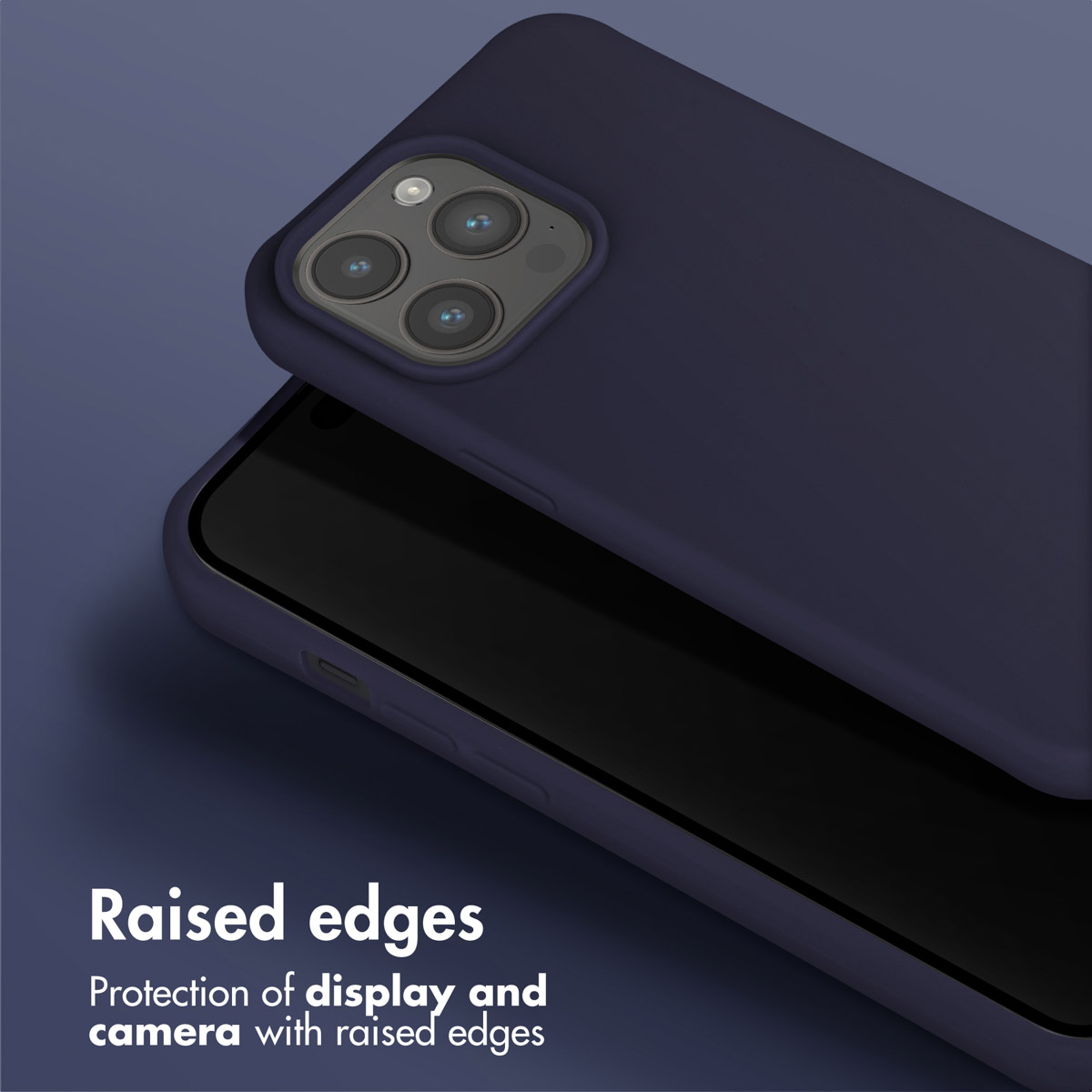 Cover per cellulare blu scuro su uno smartphone, con bordi rialzati per display e fotocamera.