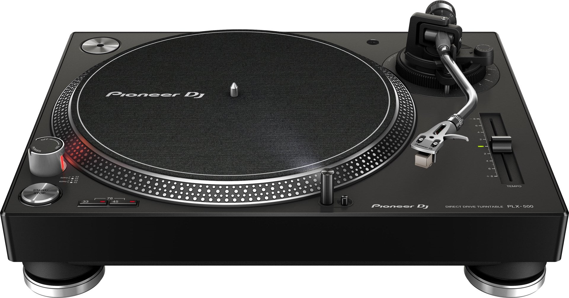 Ein schwarzer Pioneer DJ PLX-500 Plattenspieler mit einem silbernen Tonarm und runder Matte auf weißem Hintergrund.