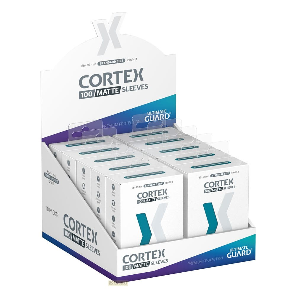 Un présentoir rempli de dix paquets de protège-cartes Cortex 100 Matte d'Ultimate Guard.