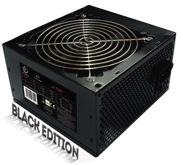 Un alimentatore ATX nero con griglia della ventola argentata e etichetta con specifiche tecniche.